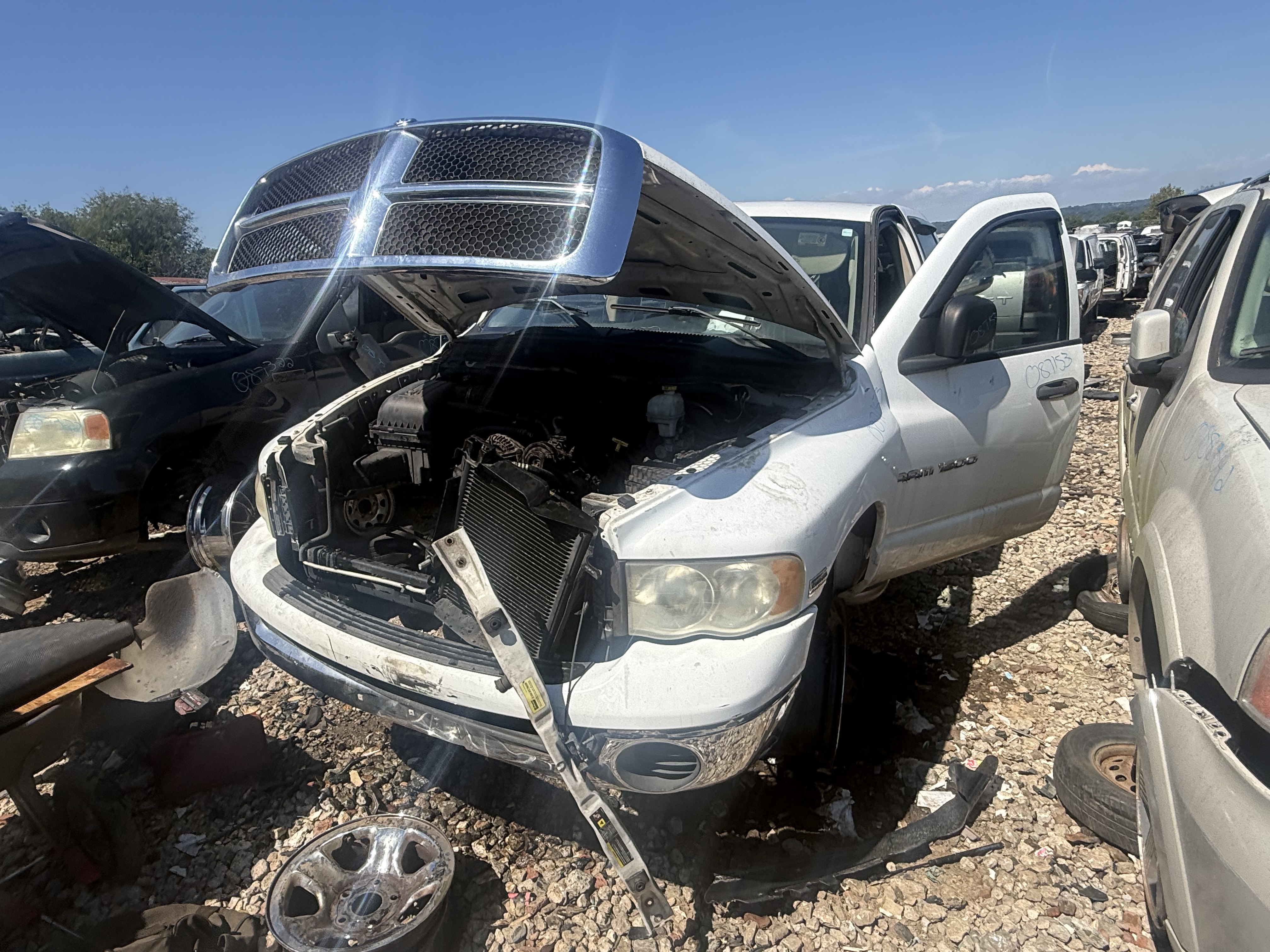 2005 DODGE Ram