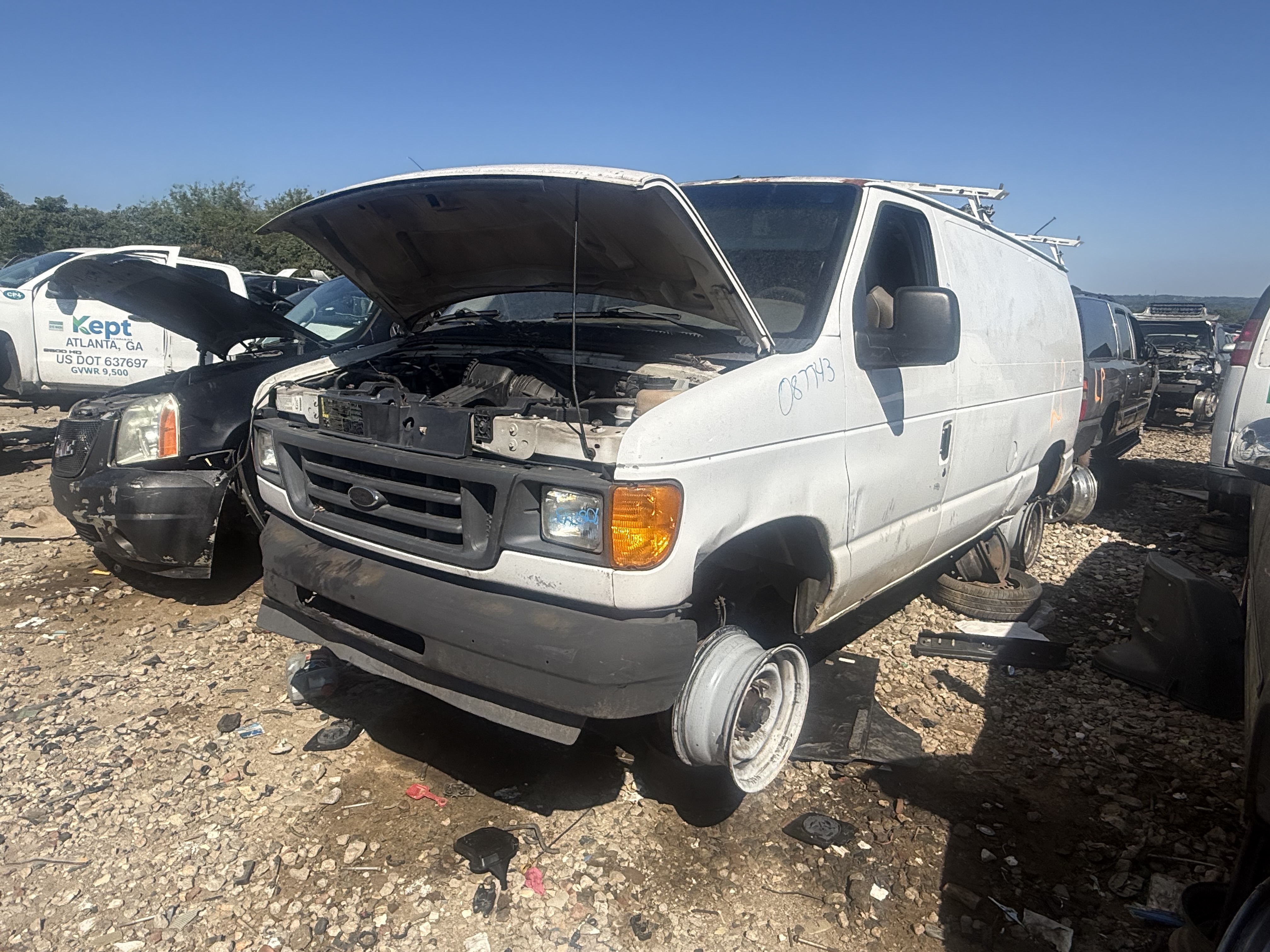 2003 FORD E-250