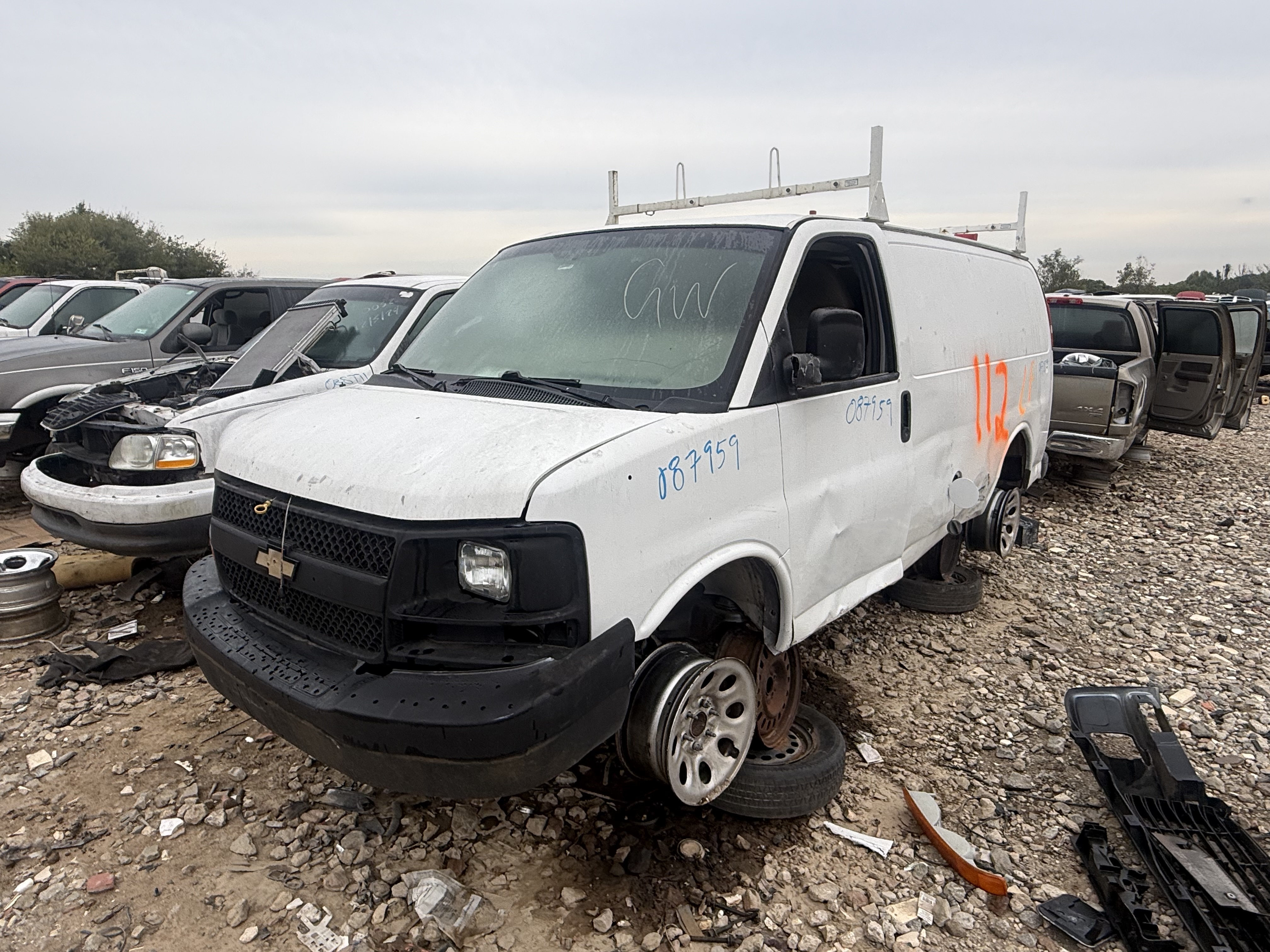 2013 CHEVROLET Express