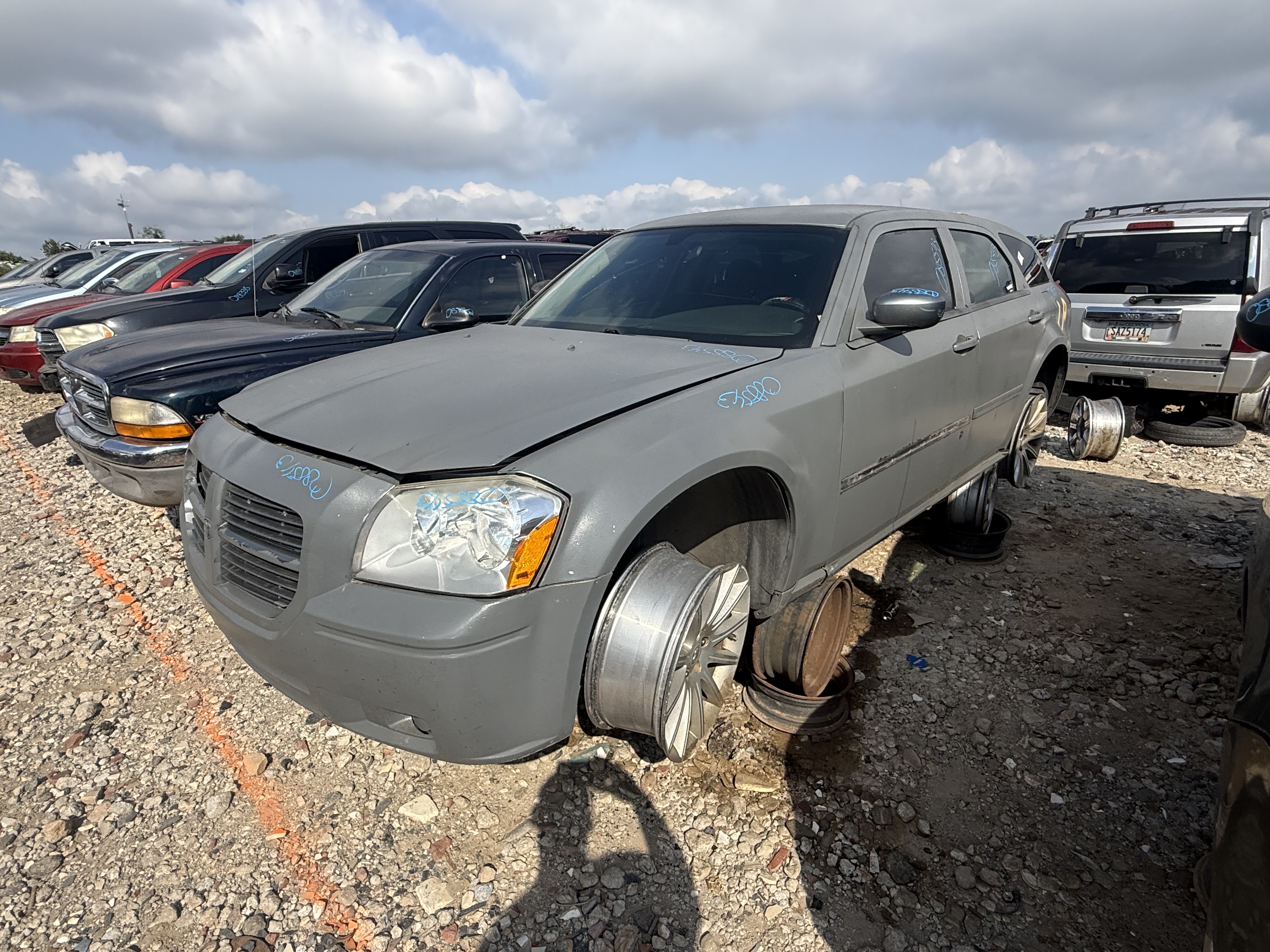 2006 DODGE Magnum