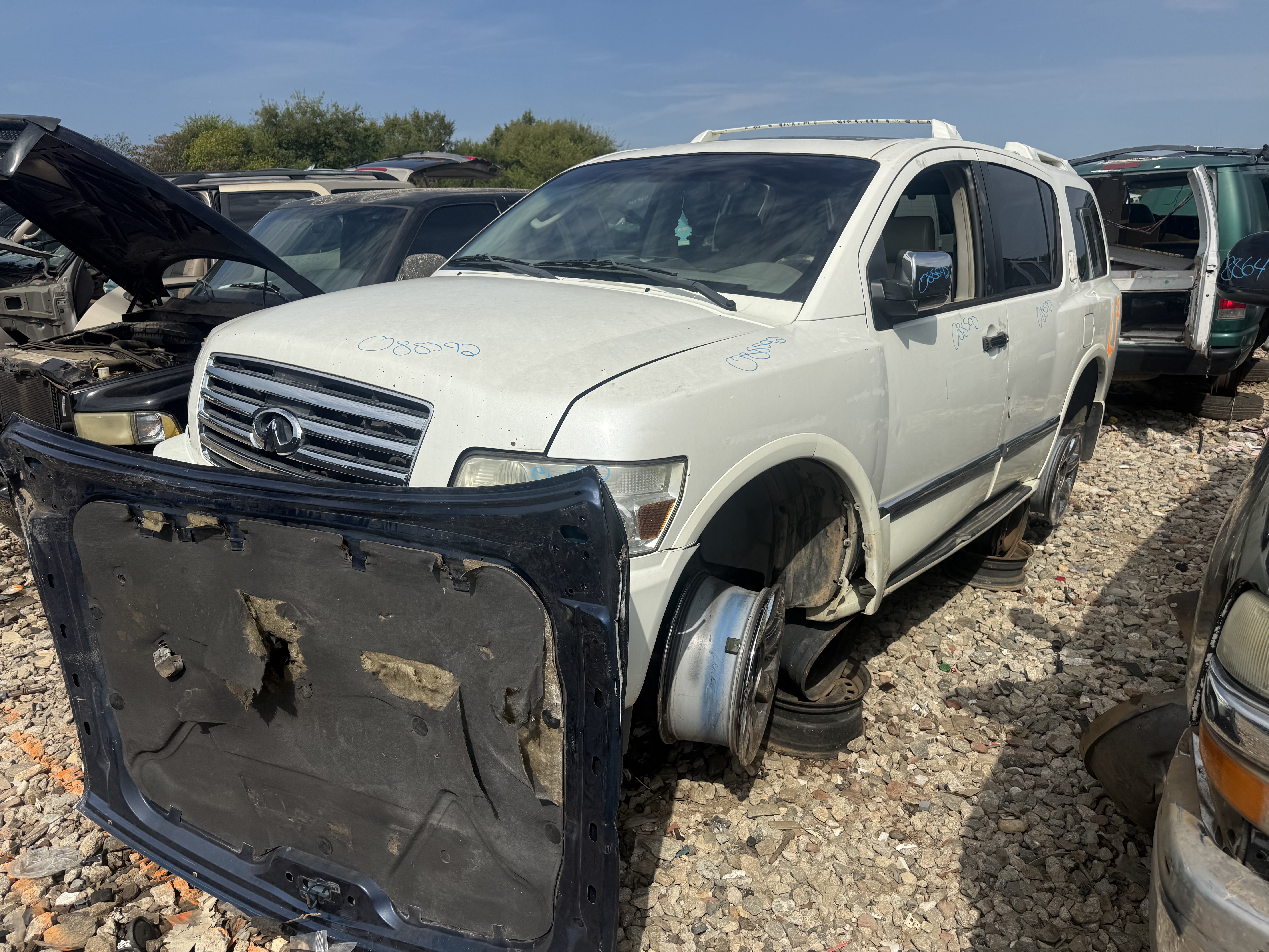 2006 INFINITI Qx56