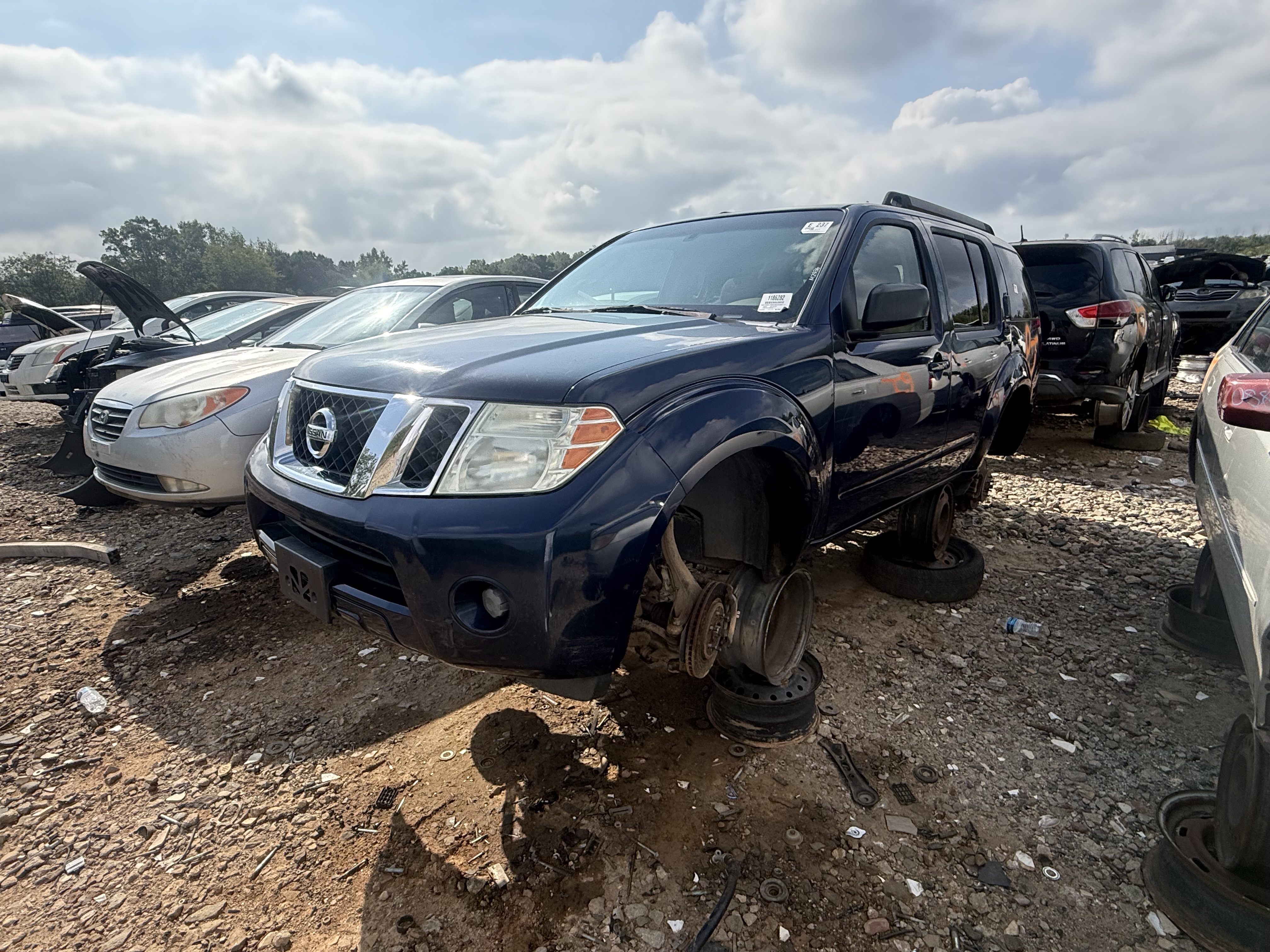 2008 NISSAN Pathfinder