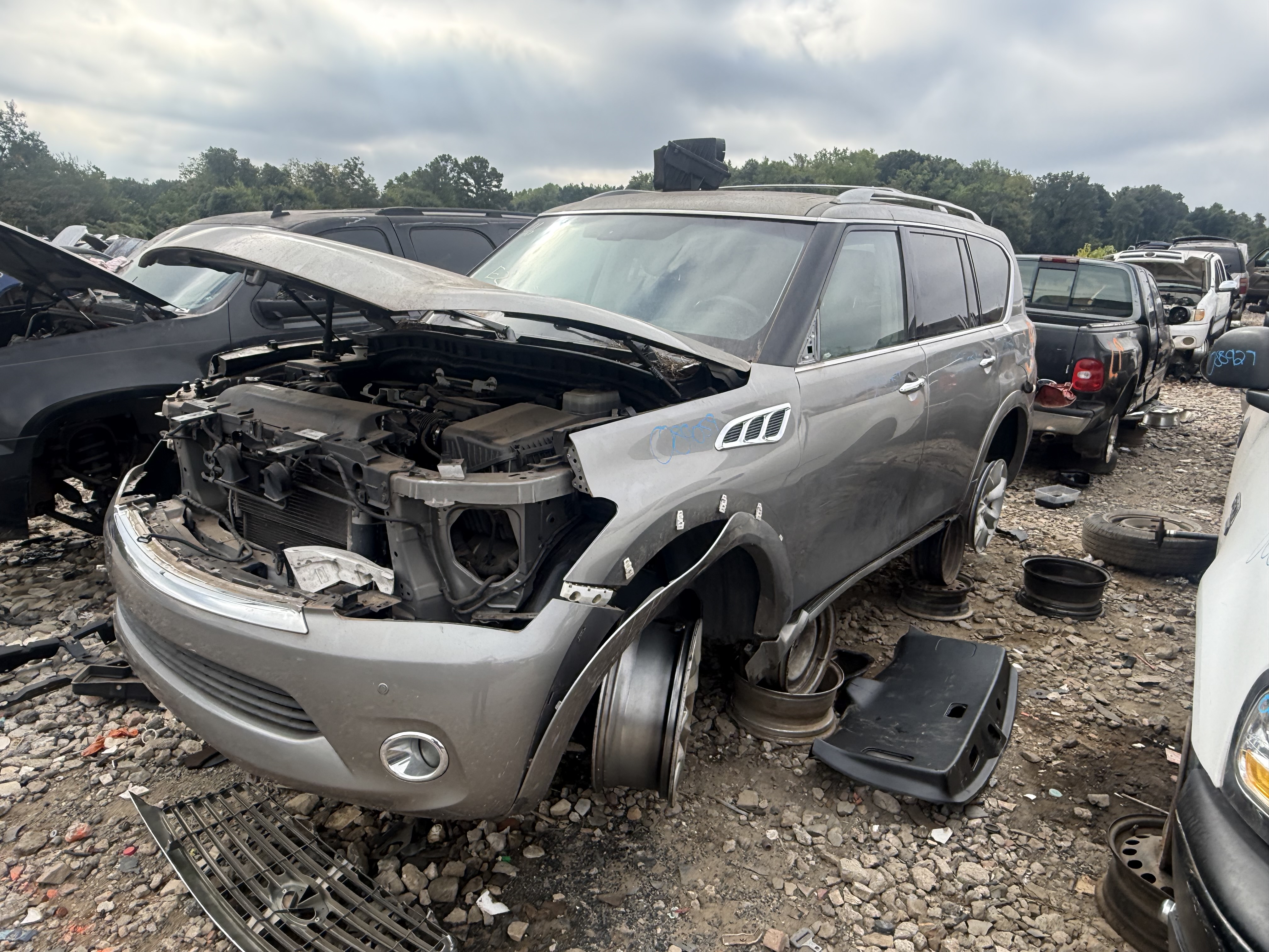 2012 INFINITI Qx56