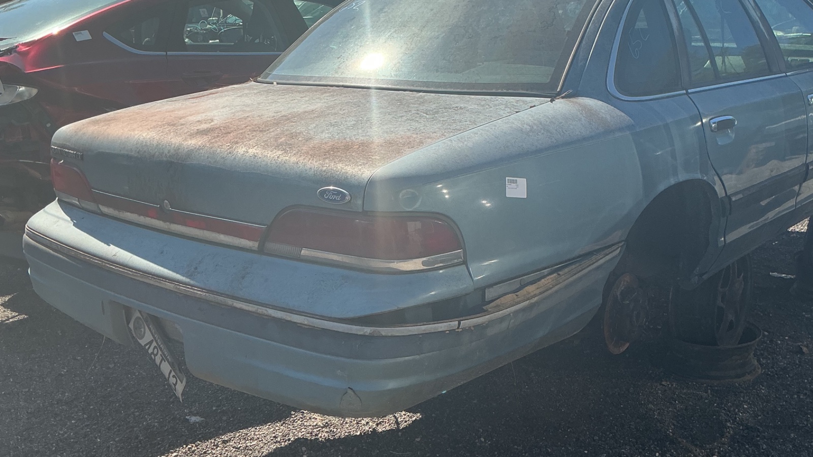 1993 FORD Crown Victoria
