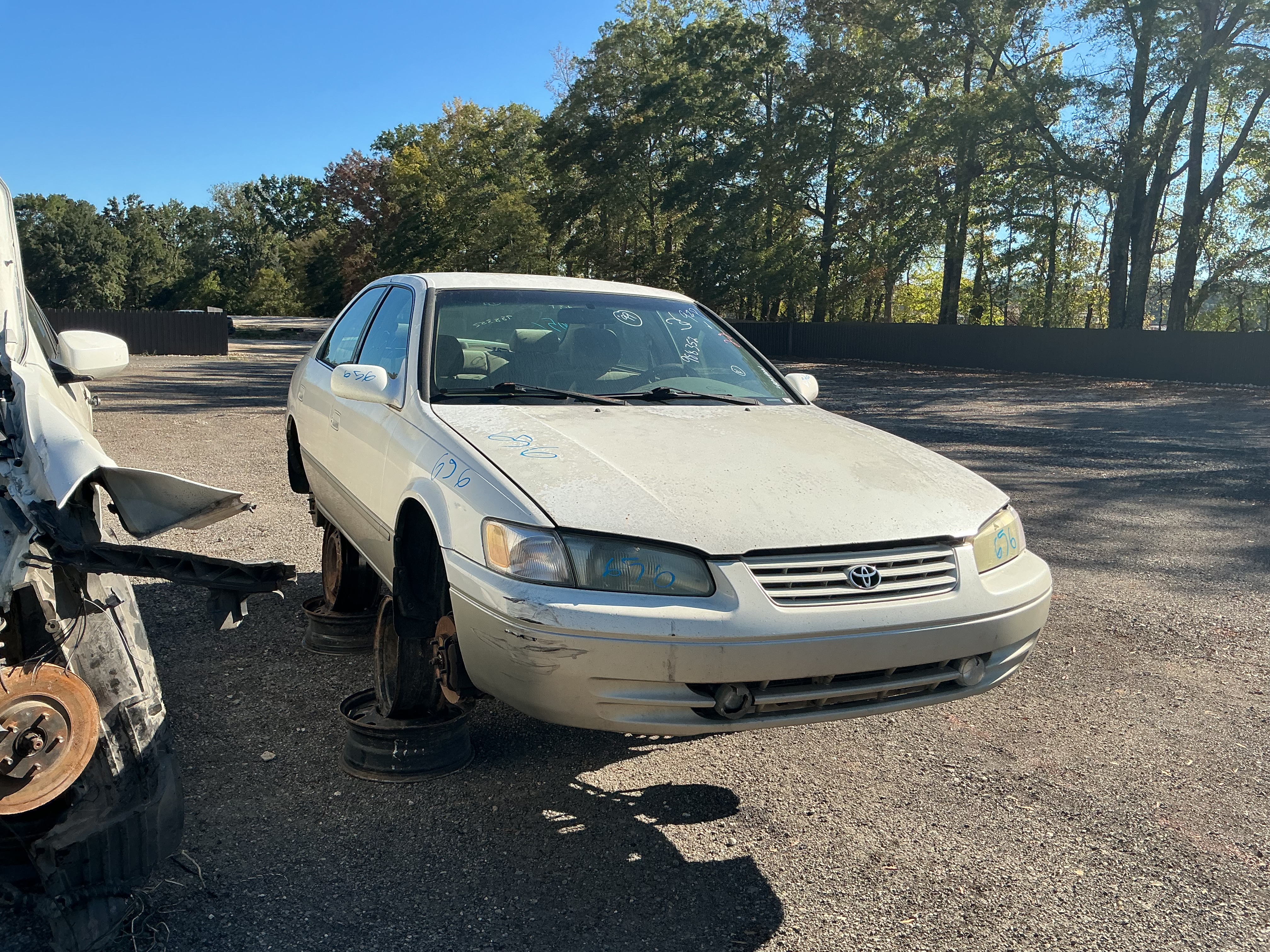 1999 TOYOTA Camry