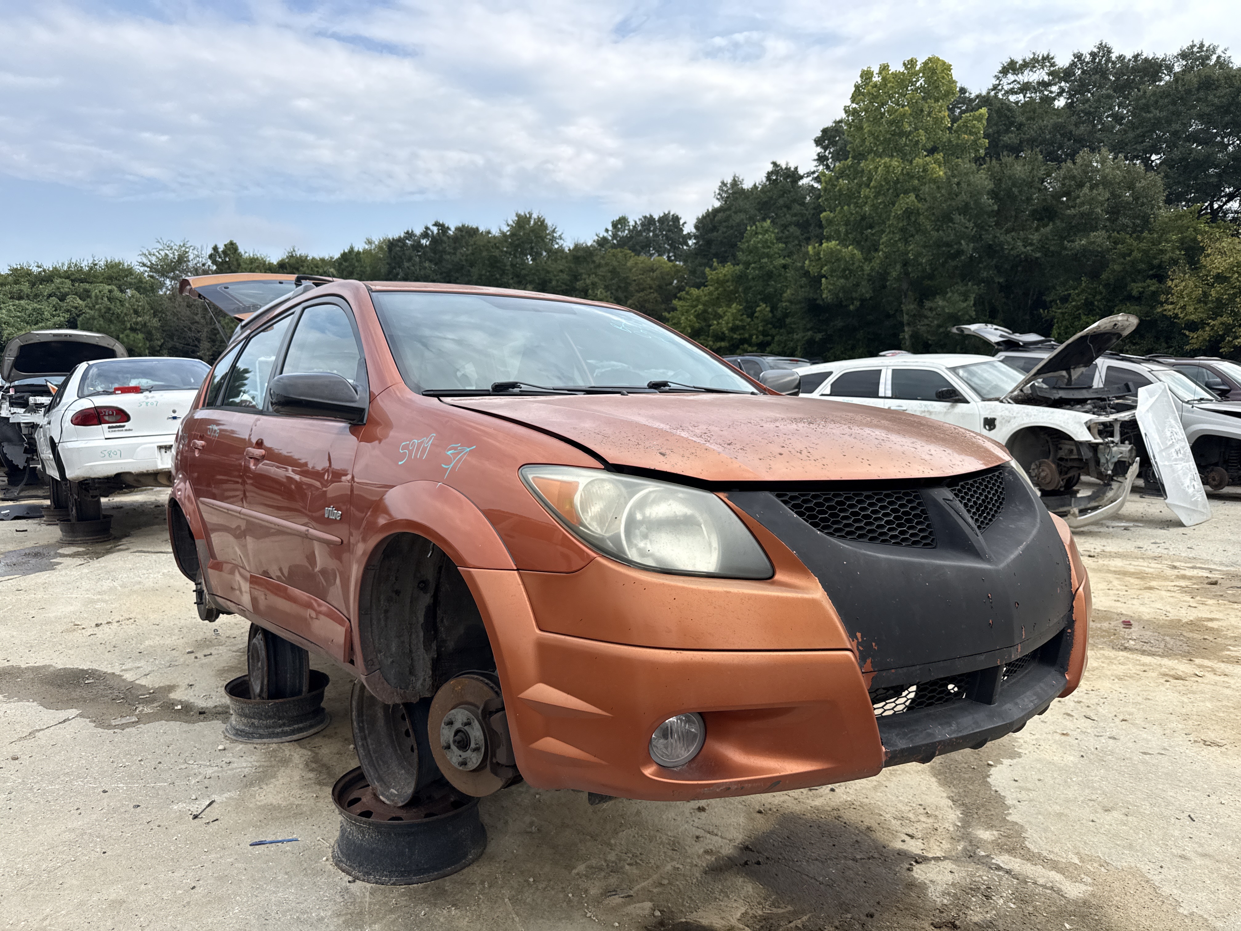 2004 PONTIAC Vibe