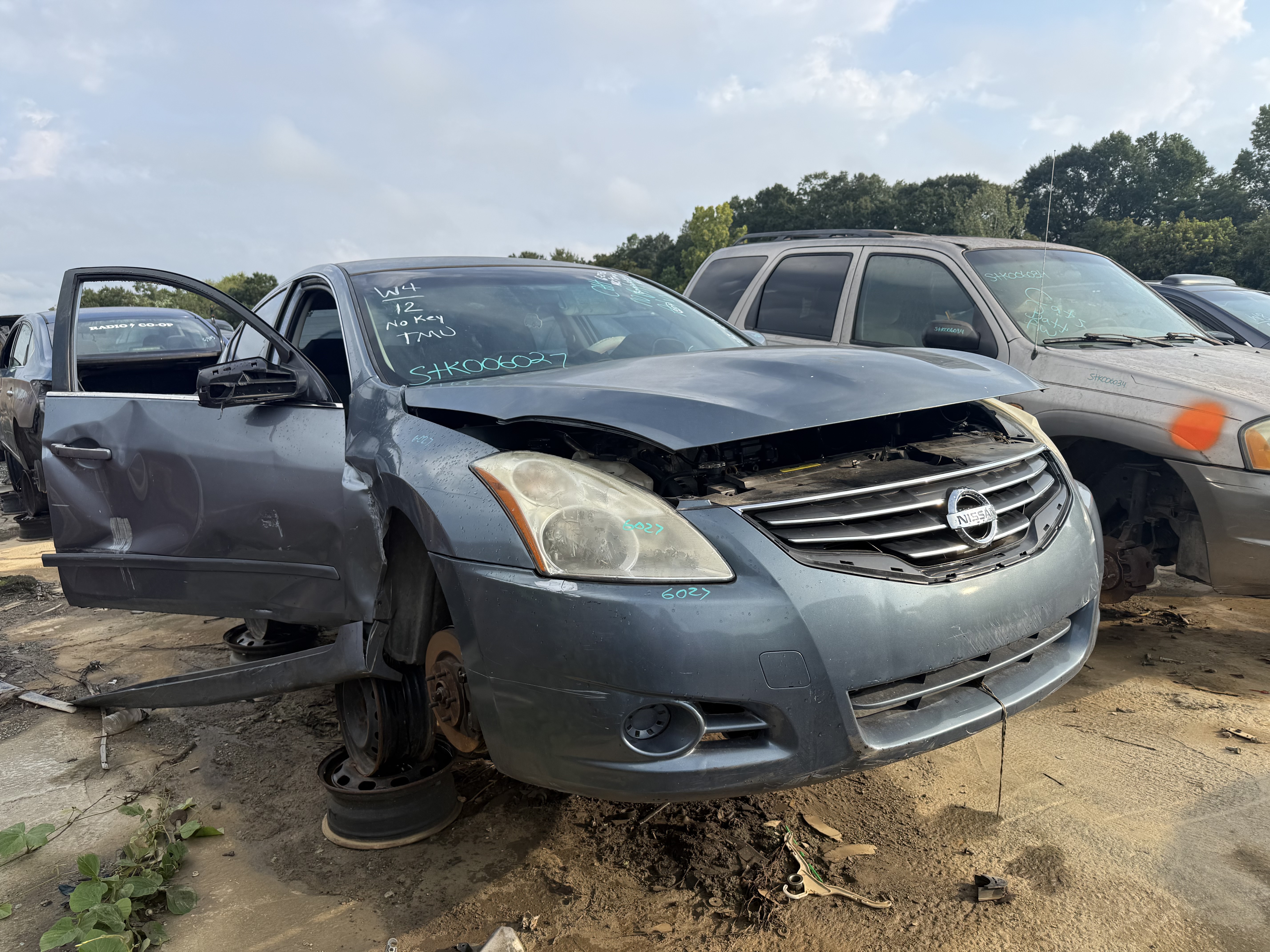 2012 NISSAN Altima