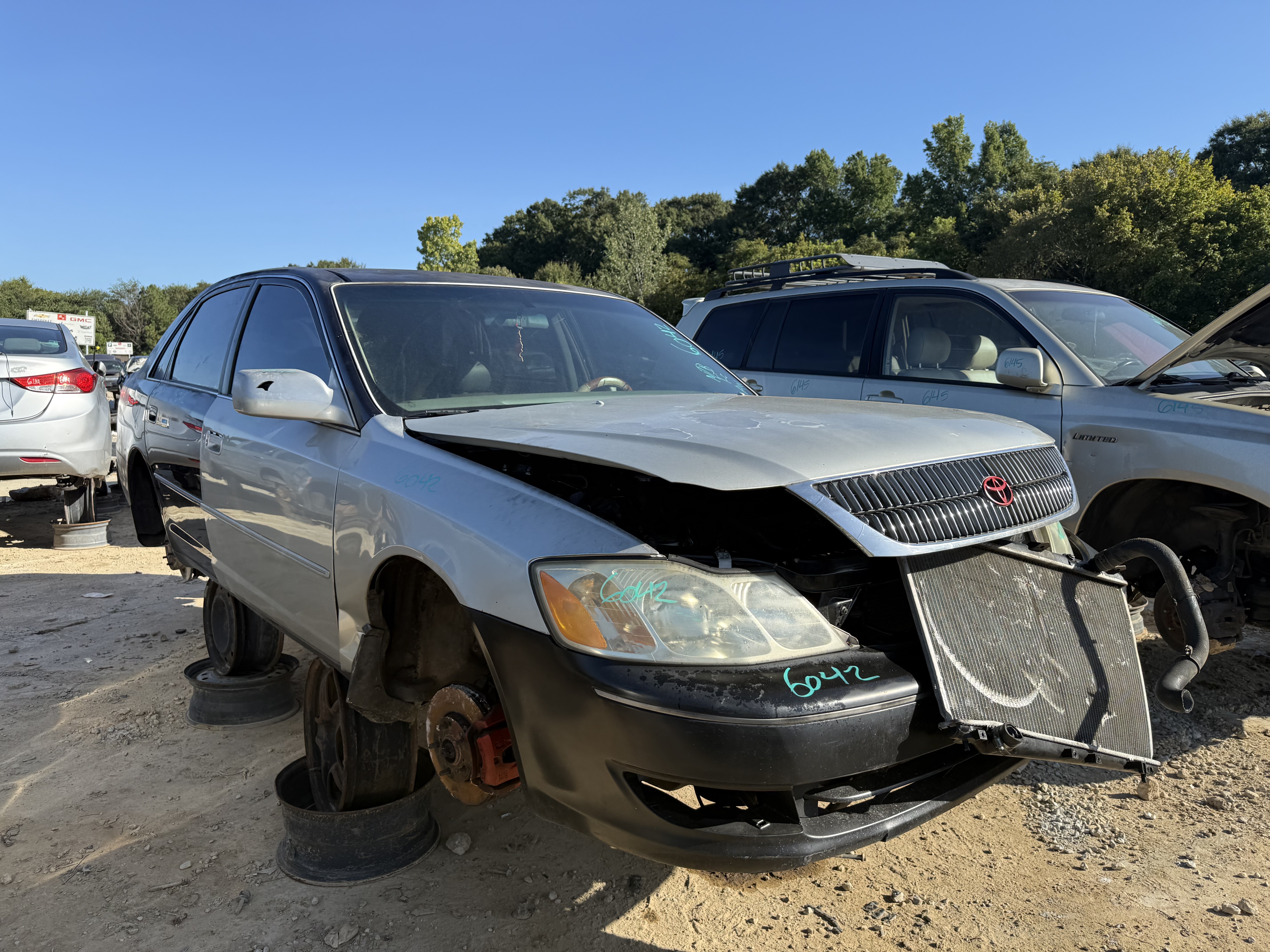 2003 TOYOTA Avalon