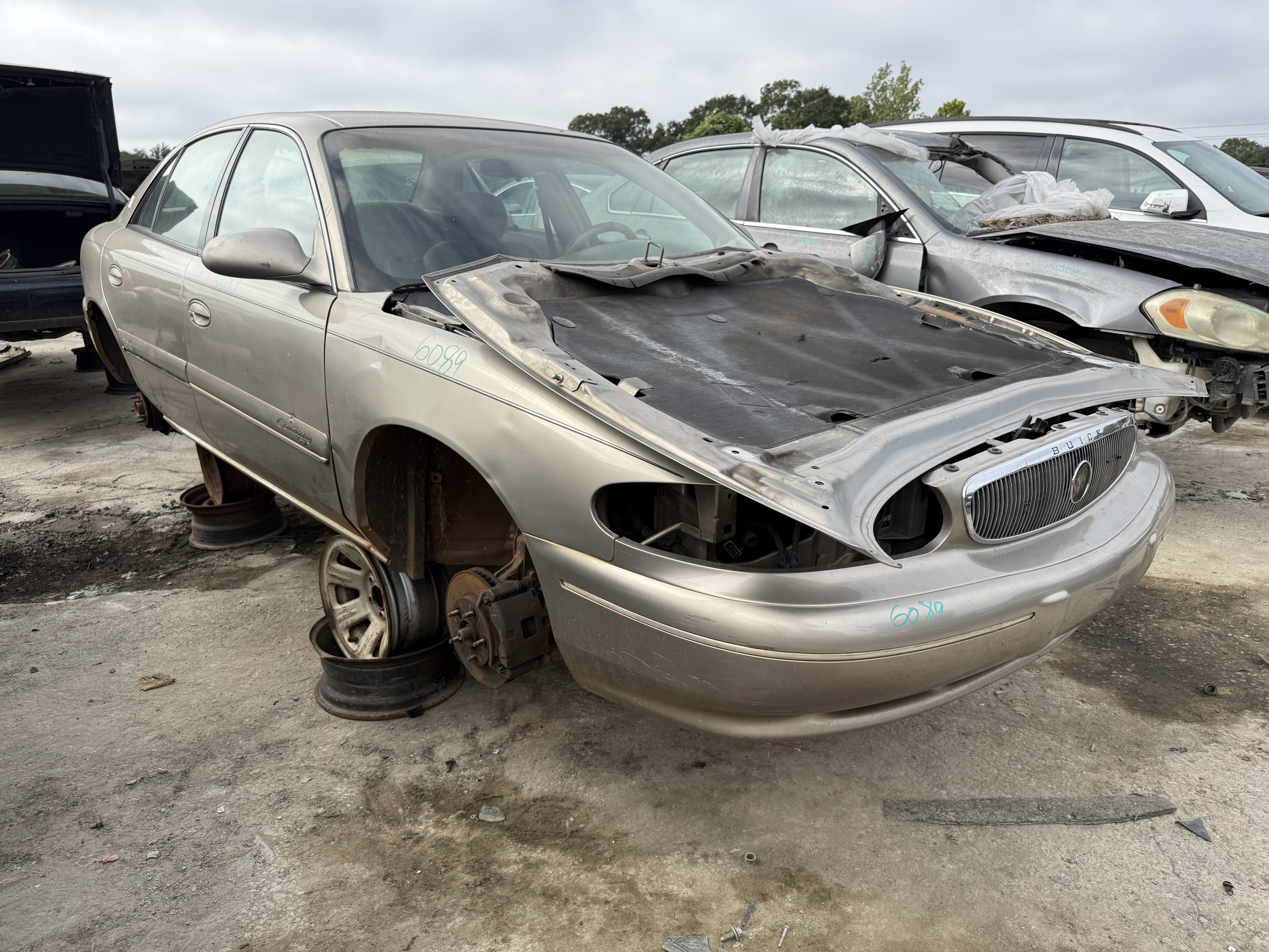 2002 BUICK Century
