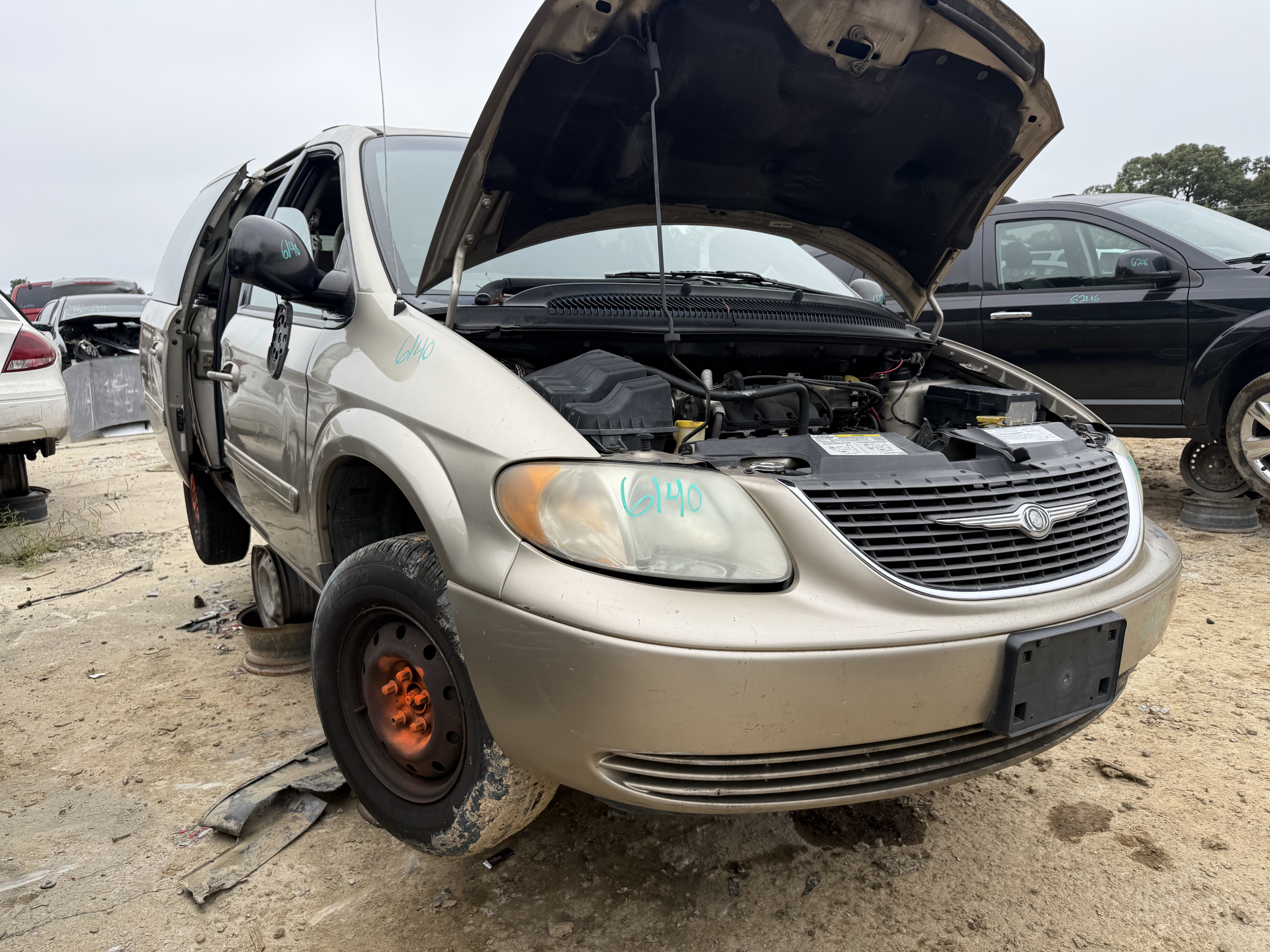 2004 CHRYSLER Town and Country