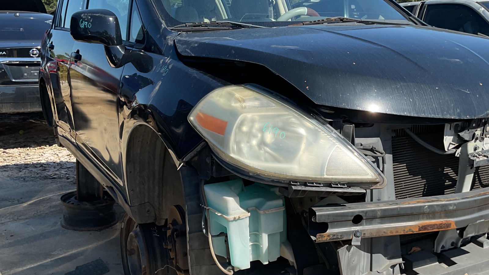 2008 NISSAN Versa