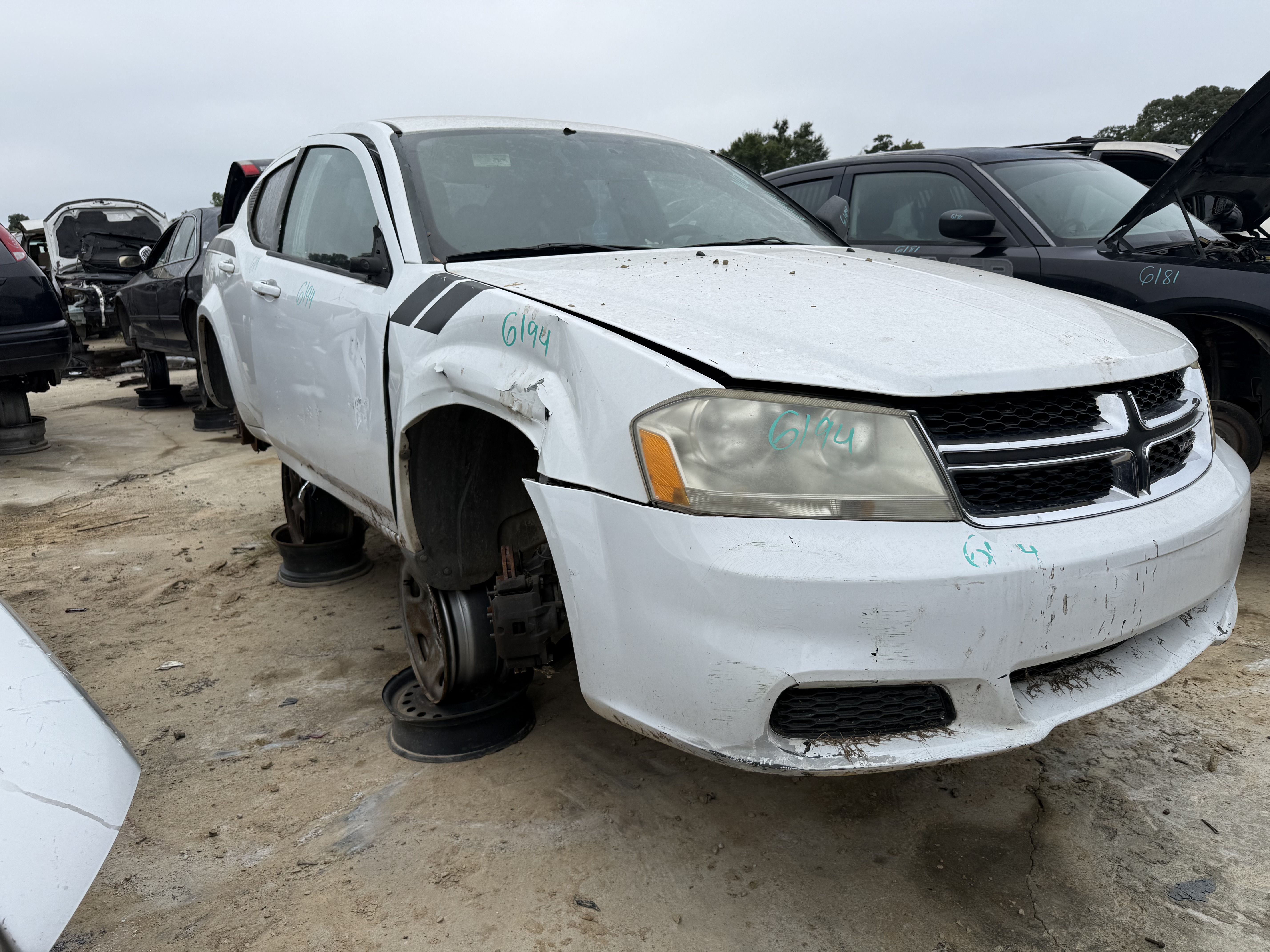 2012 DODGE Avenger
