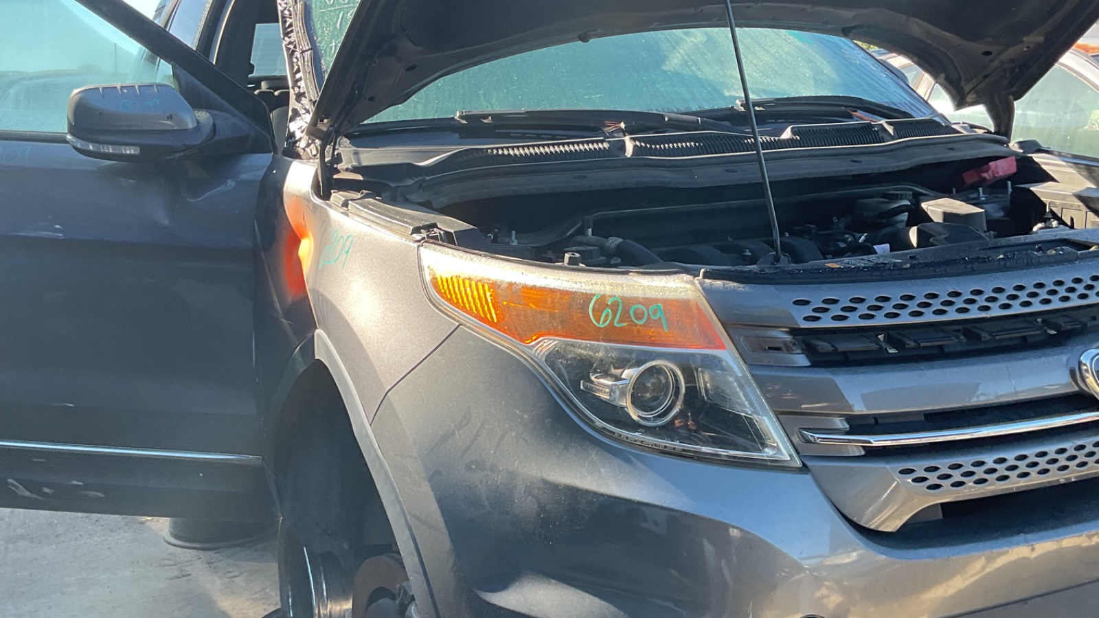 2014 FORD Explorer