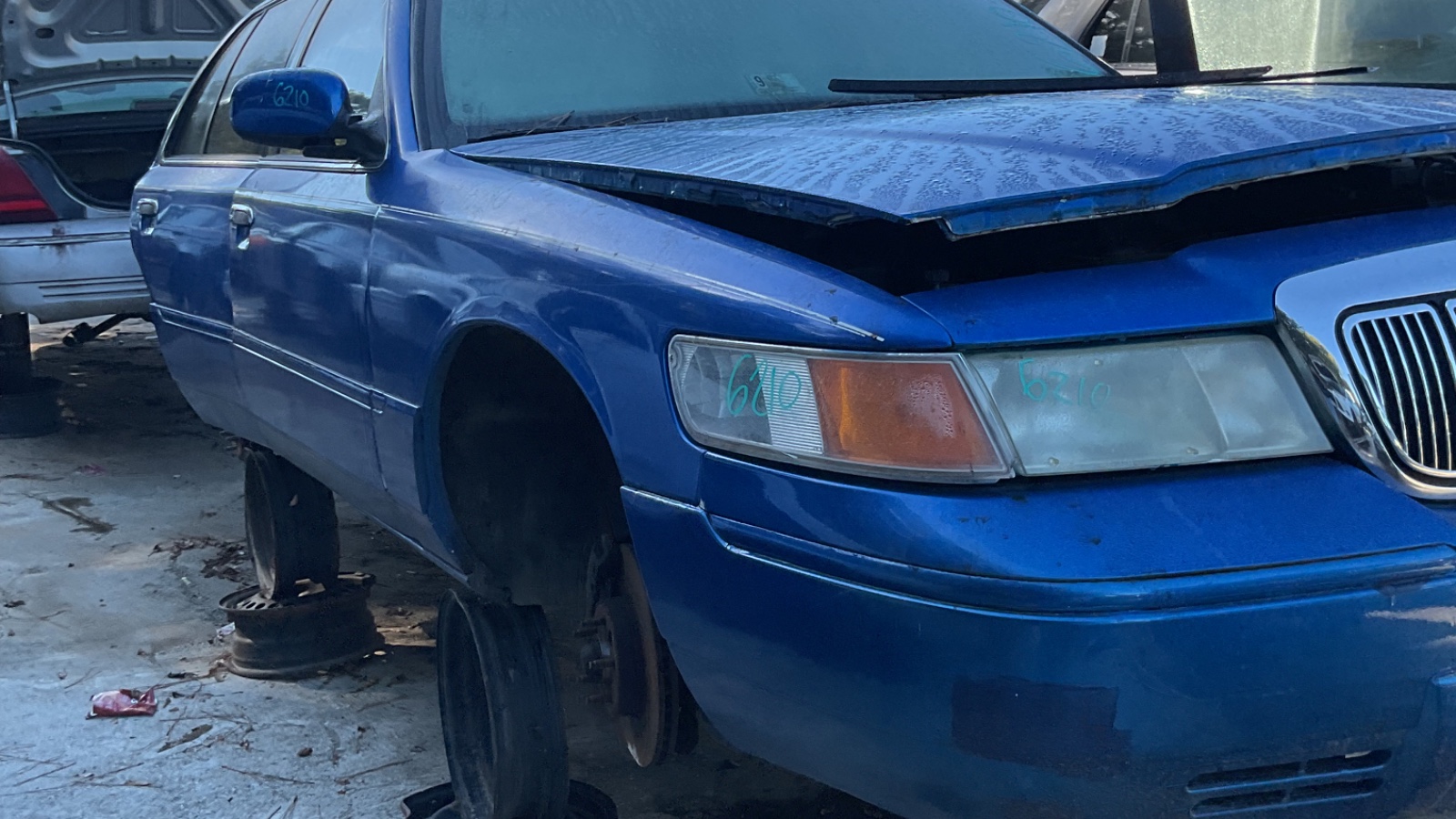 2001 MERCURY Grand Marquis