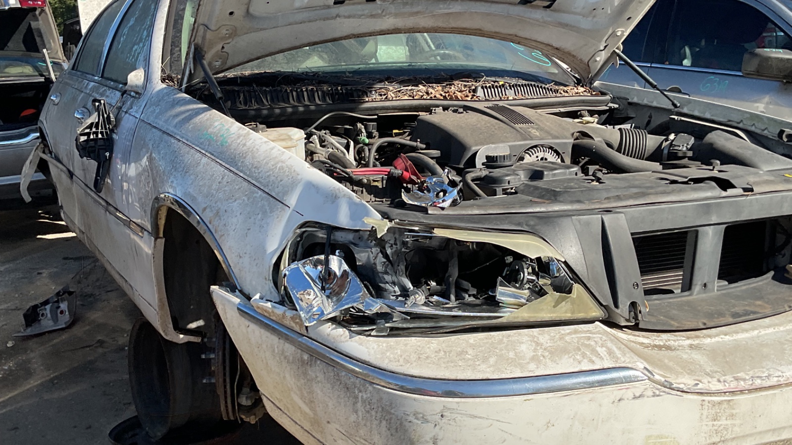 2004 LINCOLN Town Car
