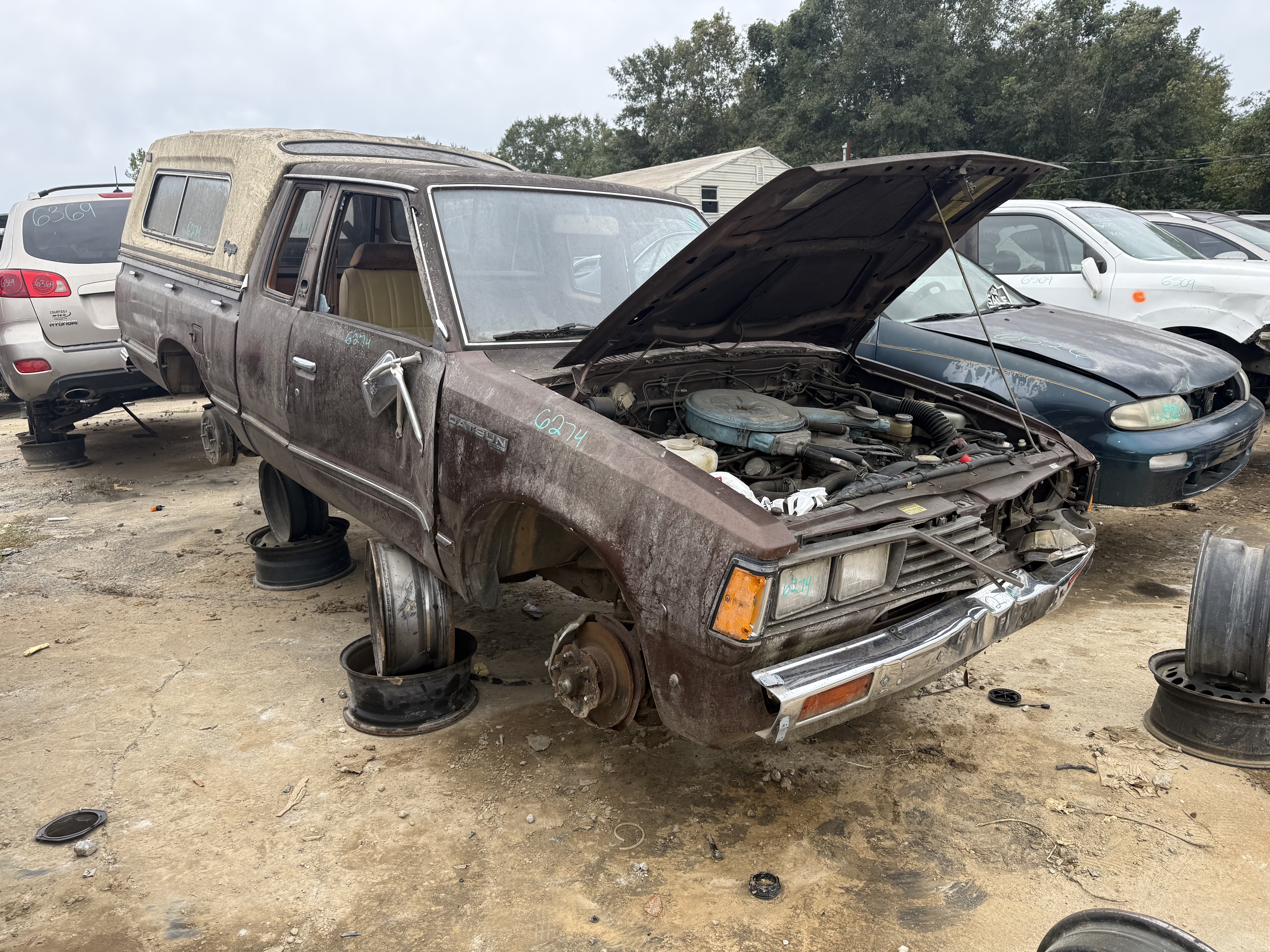 1981 NISSAN Pickup