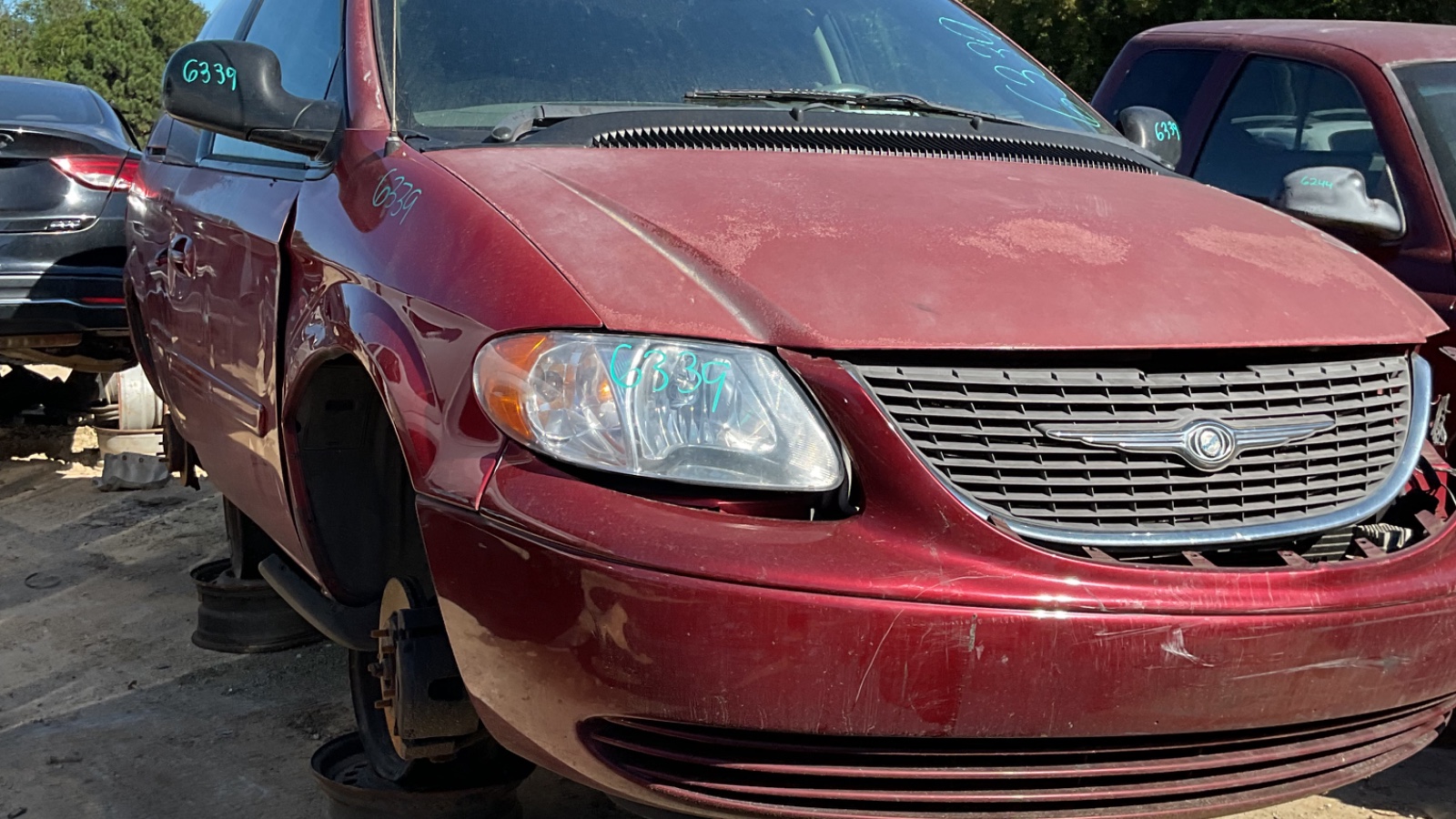 2004 CHRYSLER Town and Country