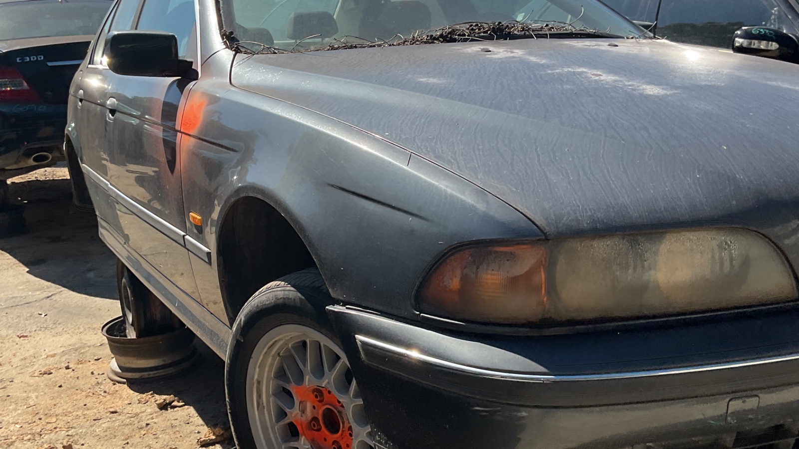 2000 BMW 528i