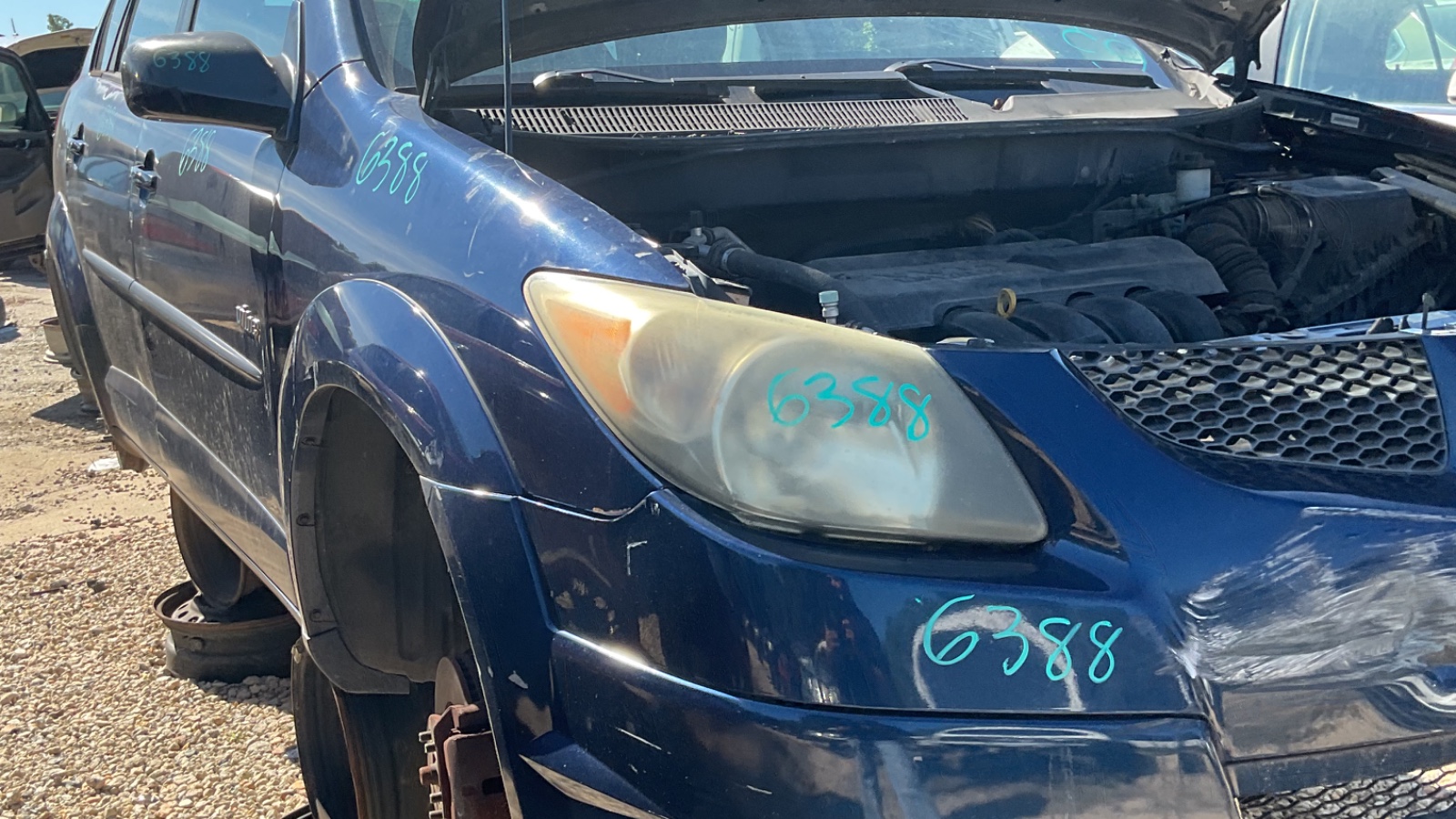 2004 PONTIAC Vibe