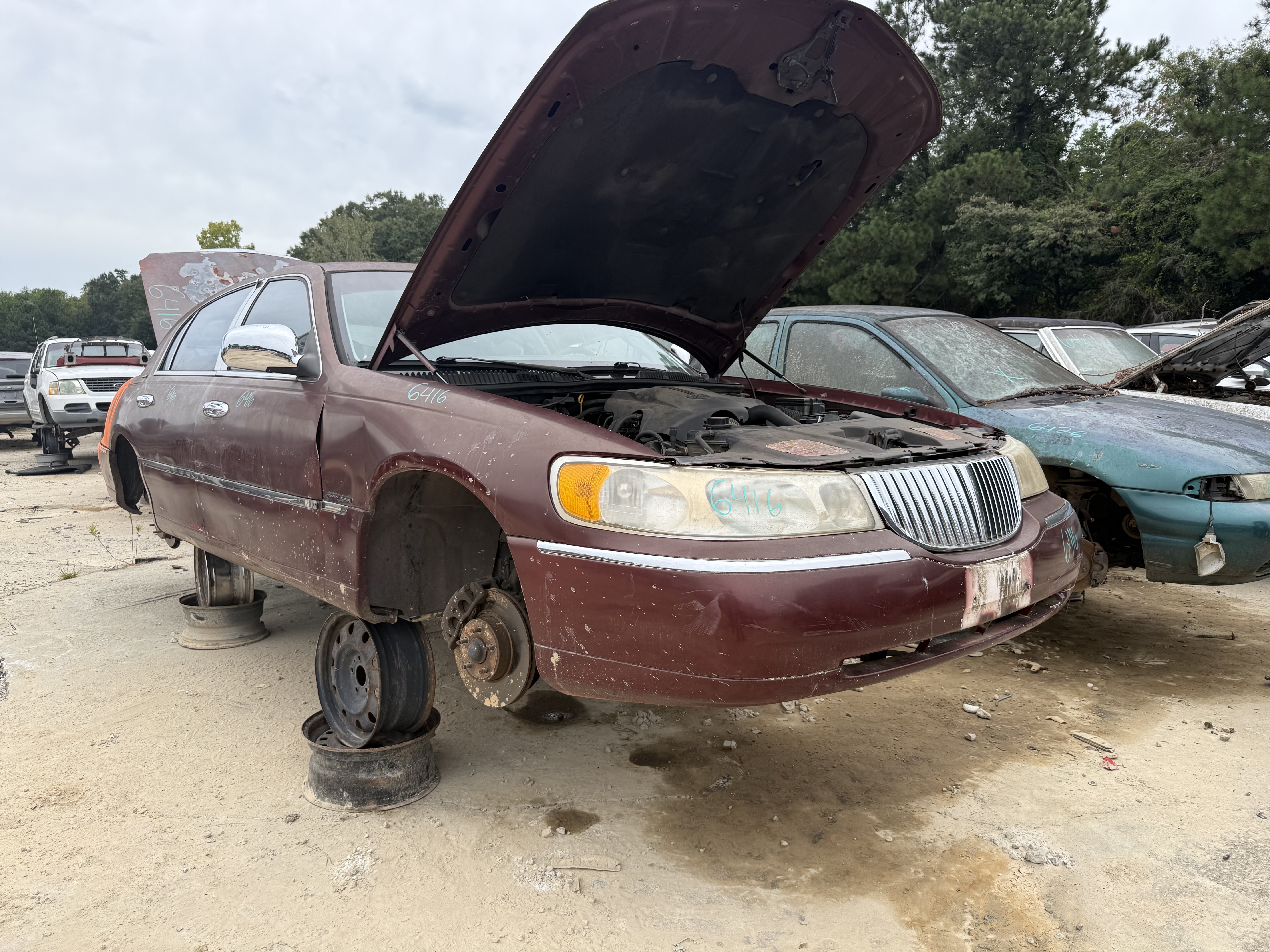 2000 LINCOLN Town Car