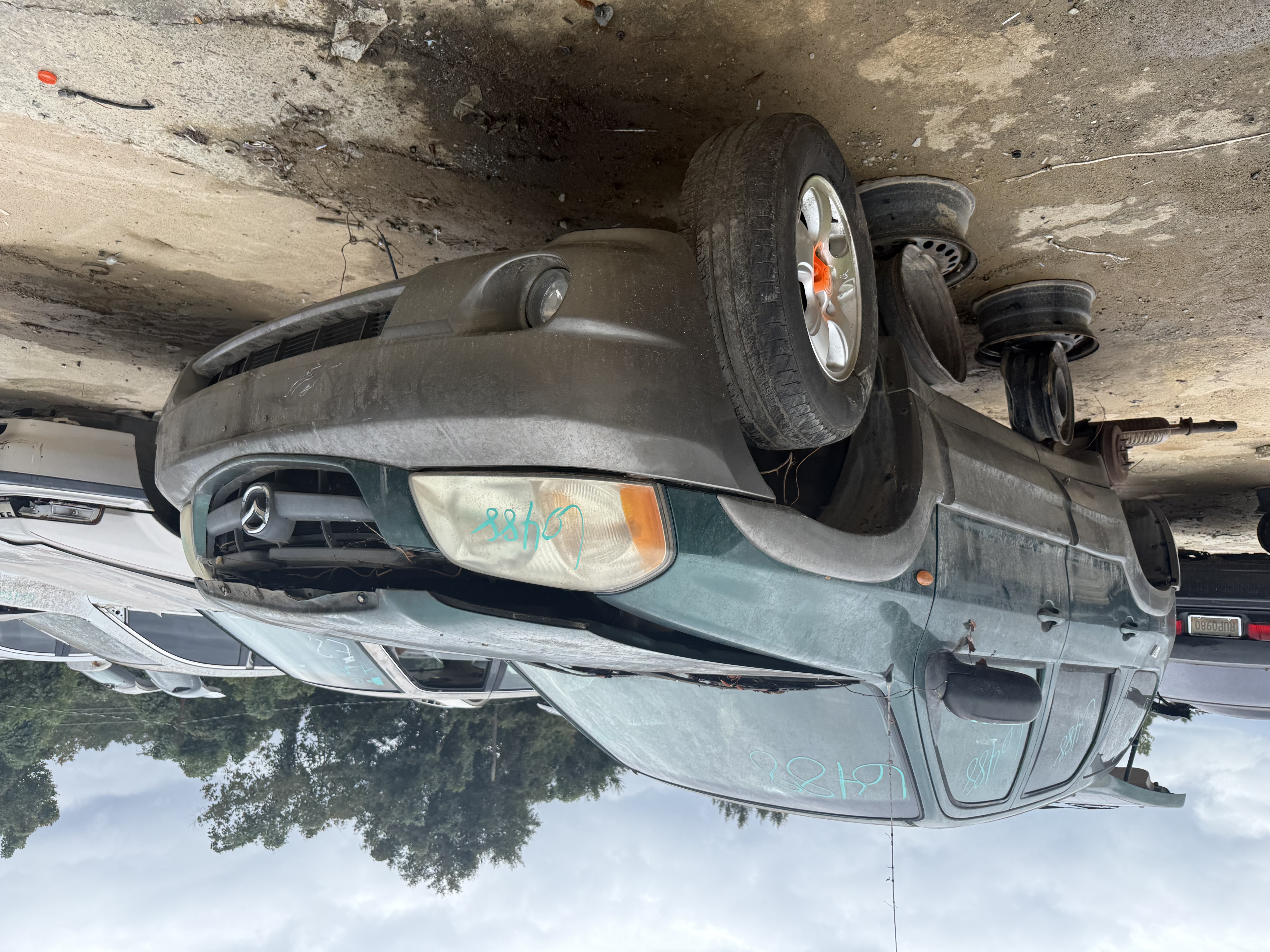 2001 MAZDA Tribute