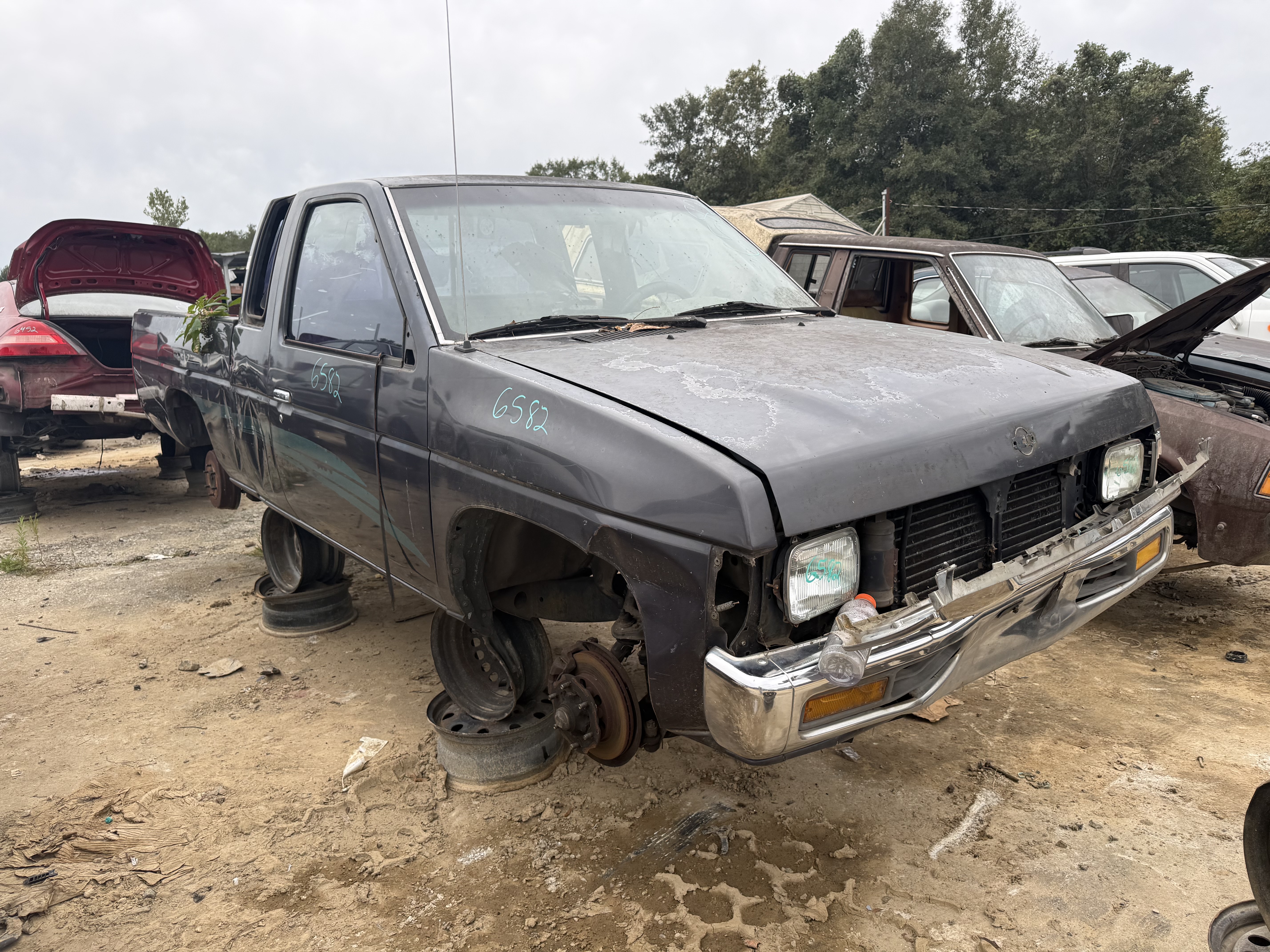 1995 NISSAN Pickup