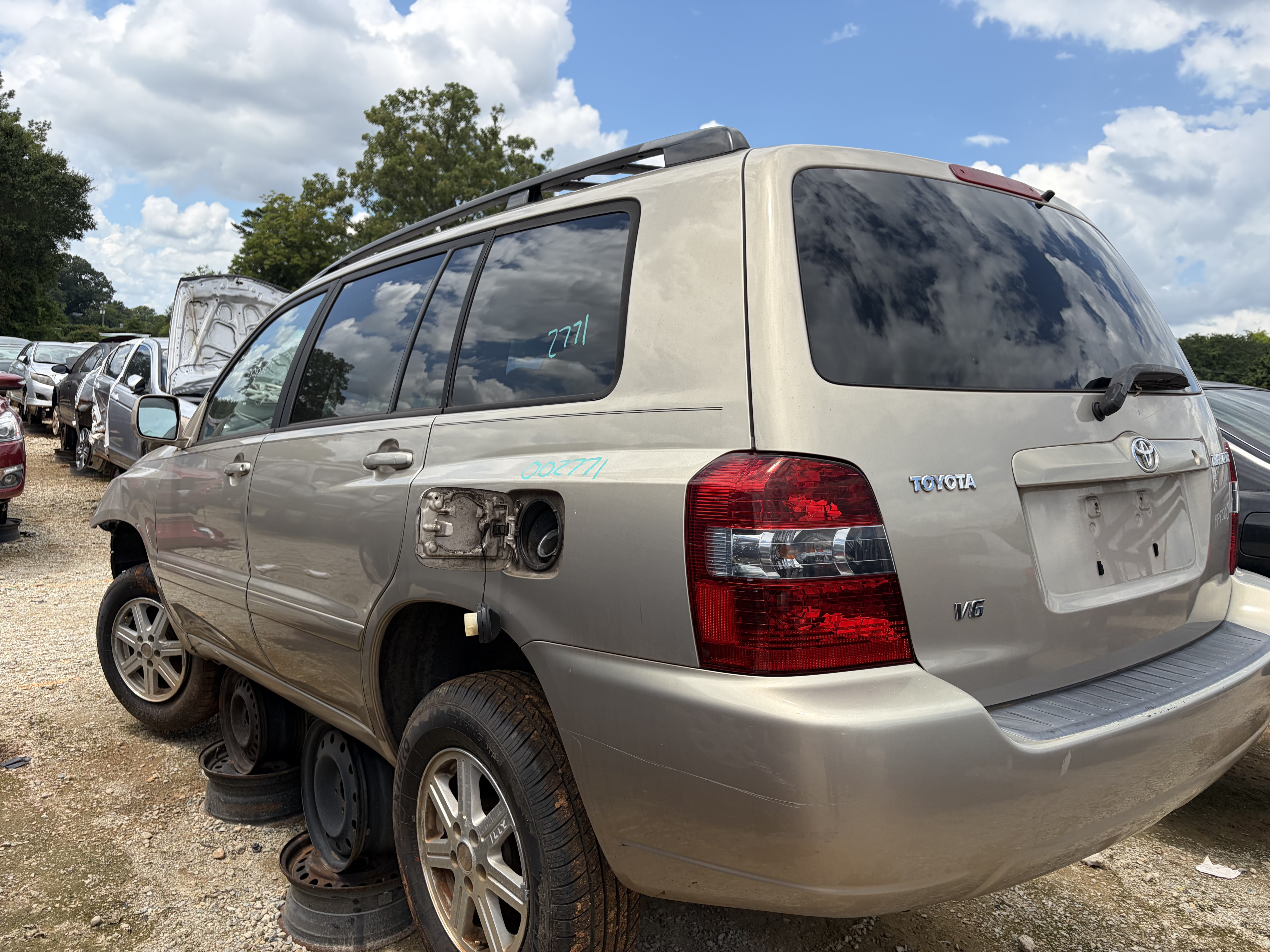 2004 TOYOTA Highlander