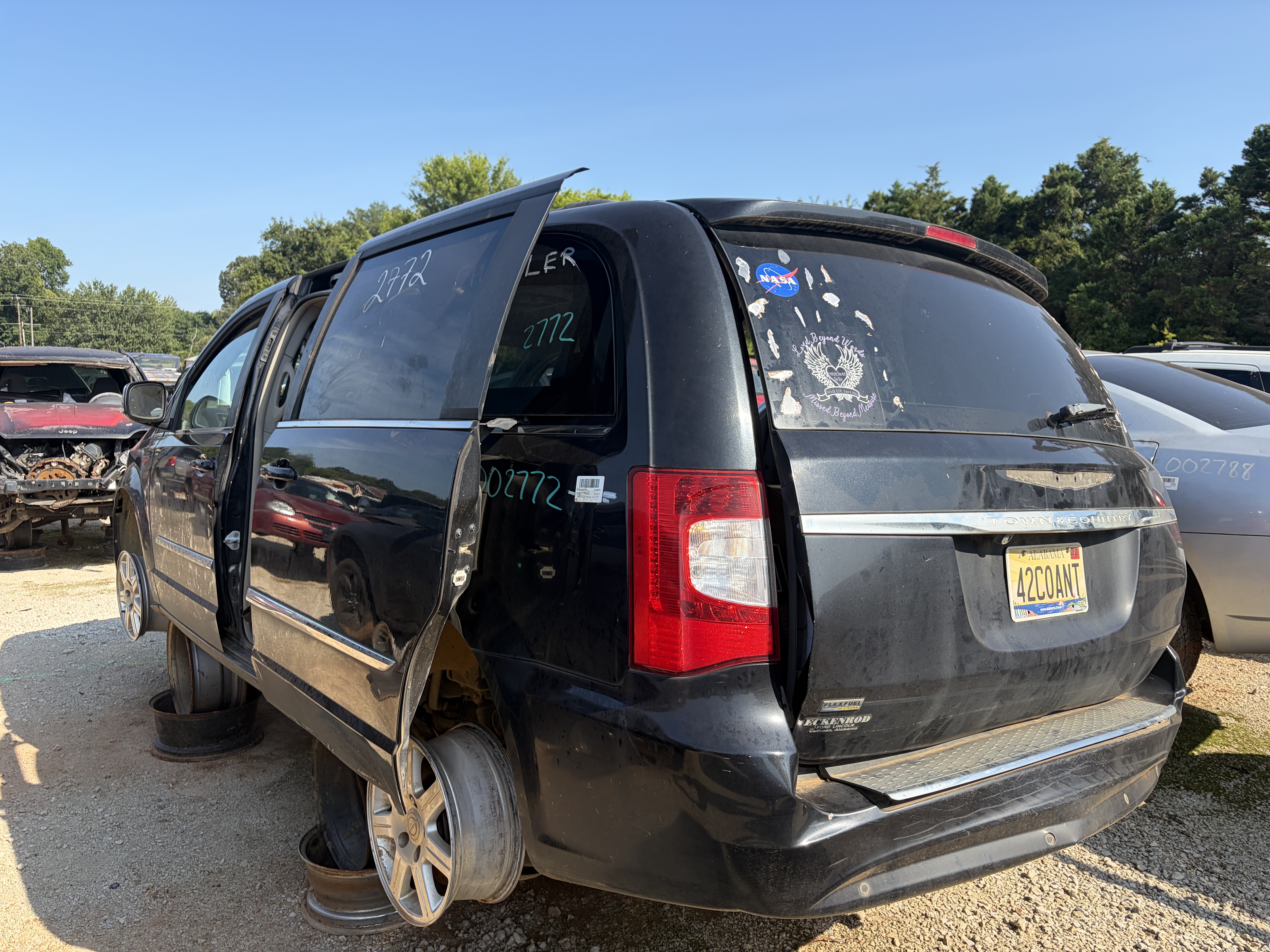 2012 CHRYSLER Town and Country