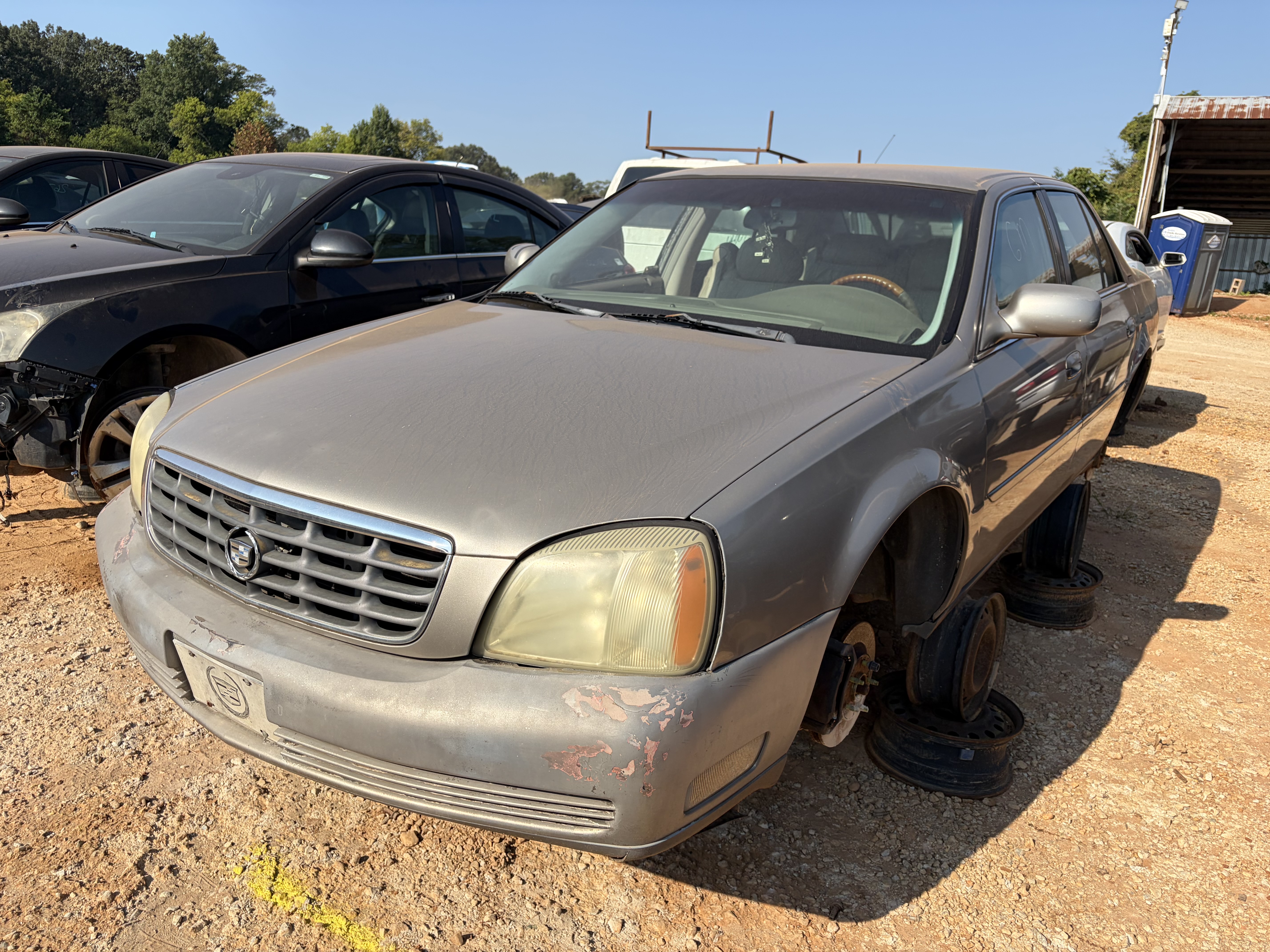 2004 CADILLAC Deville