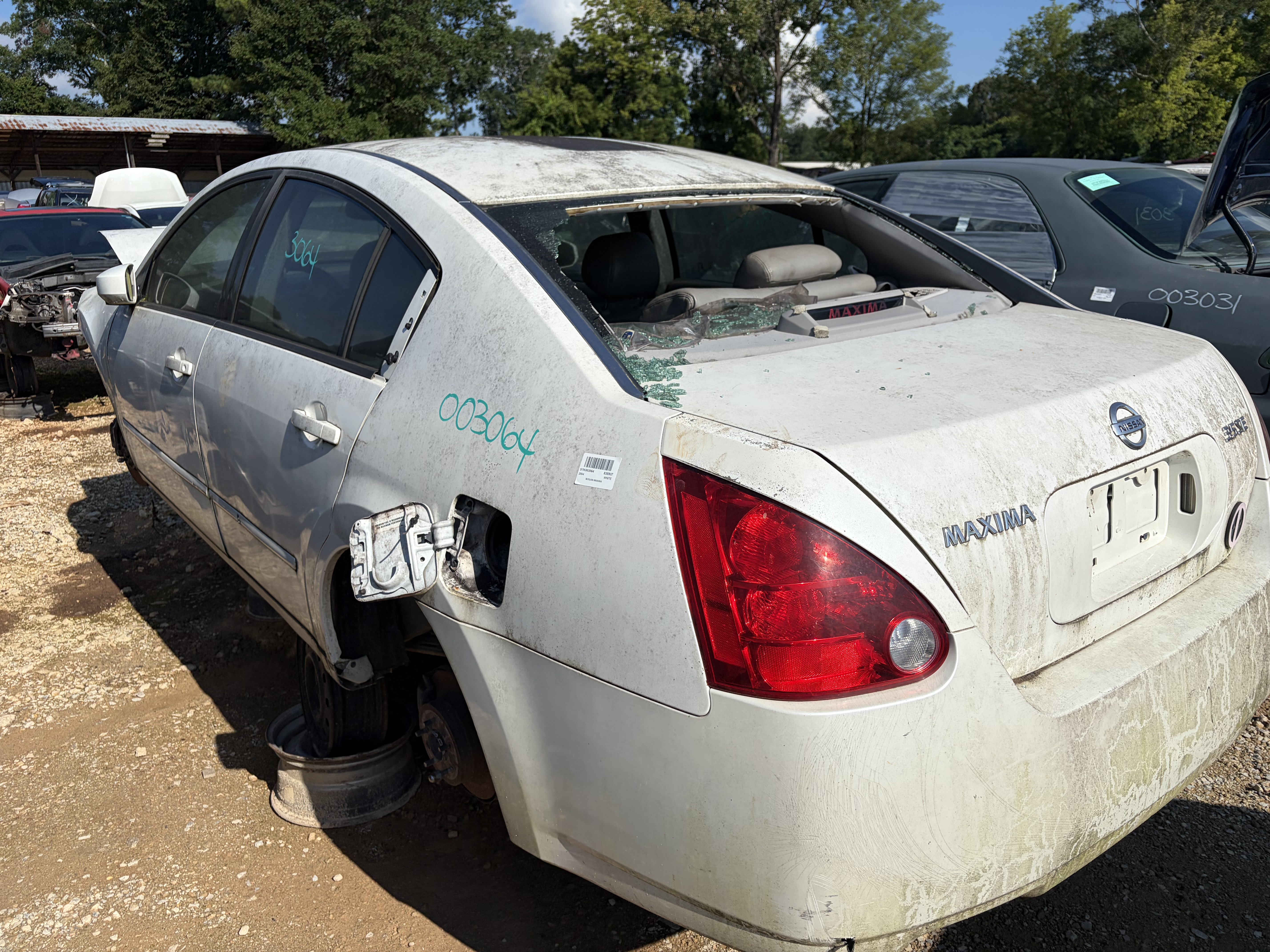 2004 NISSAN Maxima