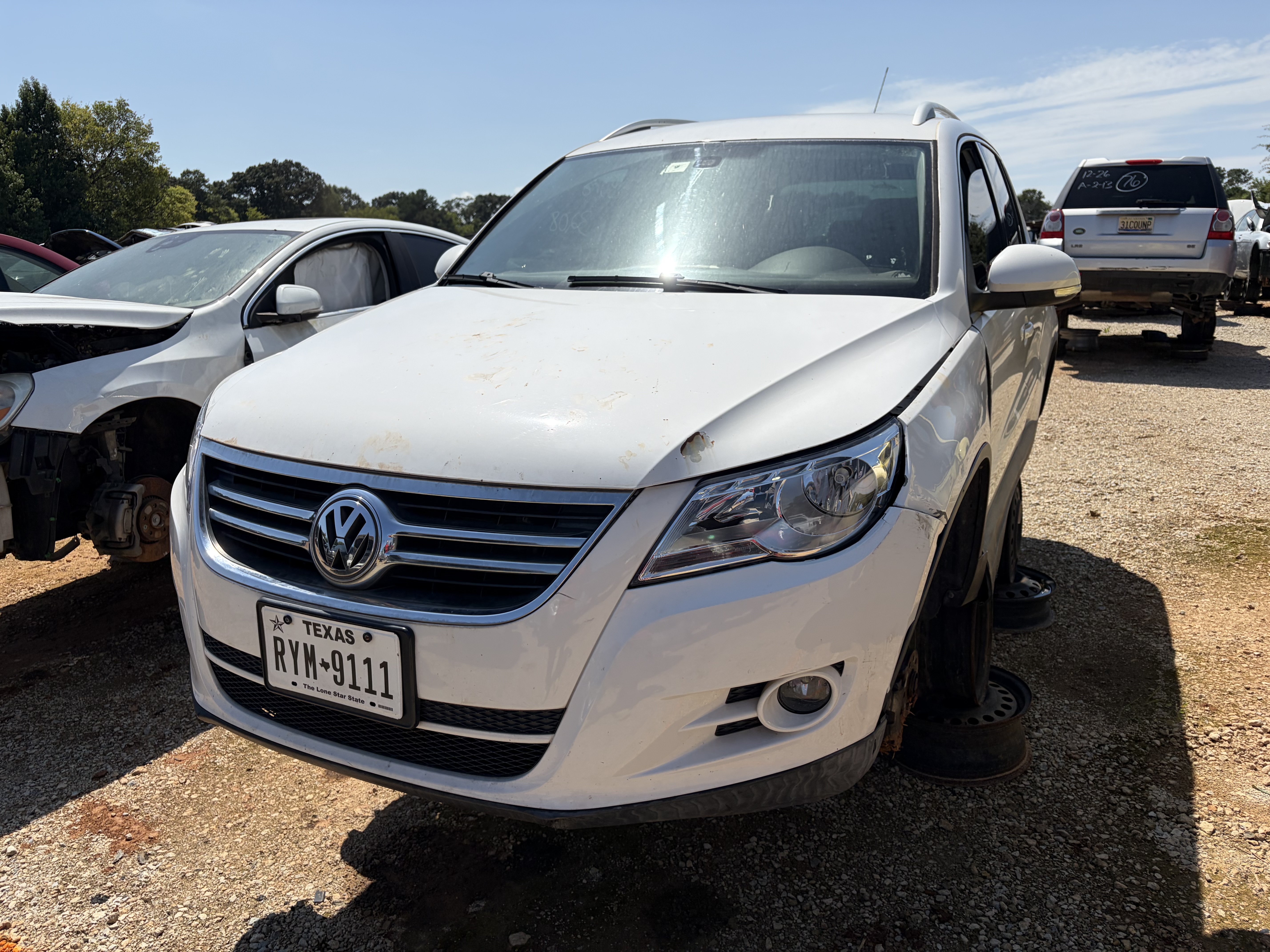 2009 VOLKSWAGEN Tiguan