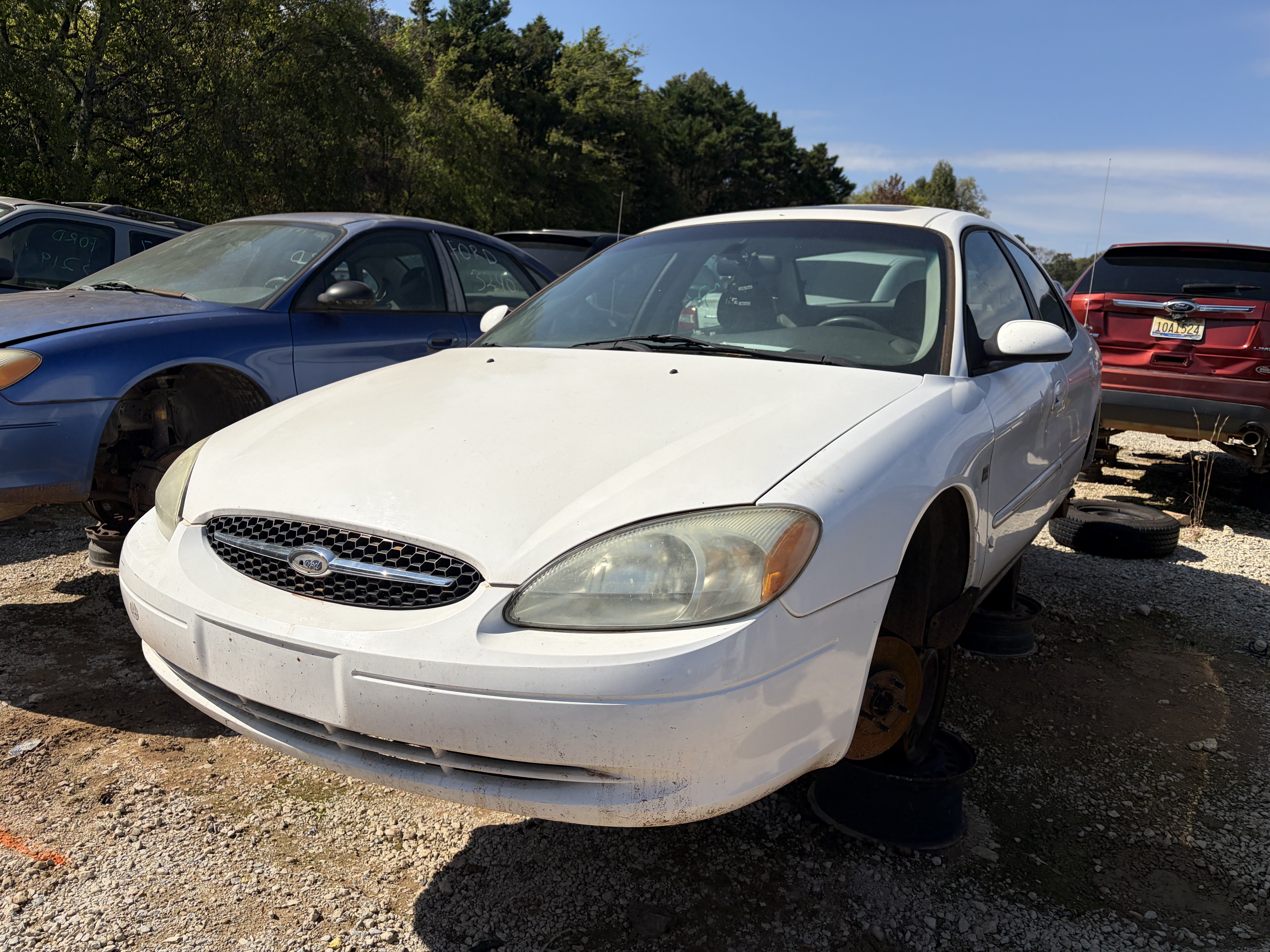 2003 FORD Taurus
