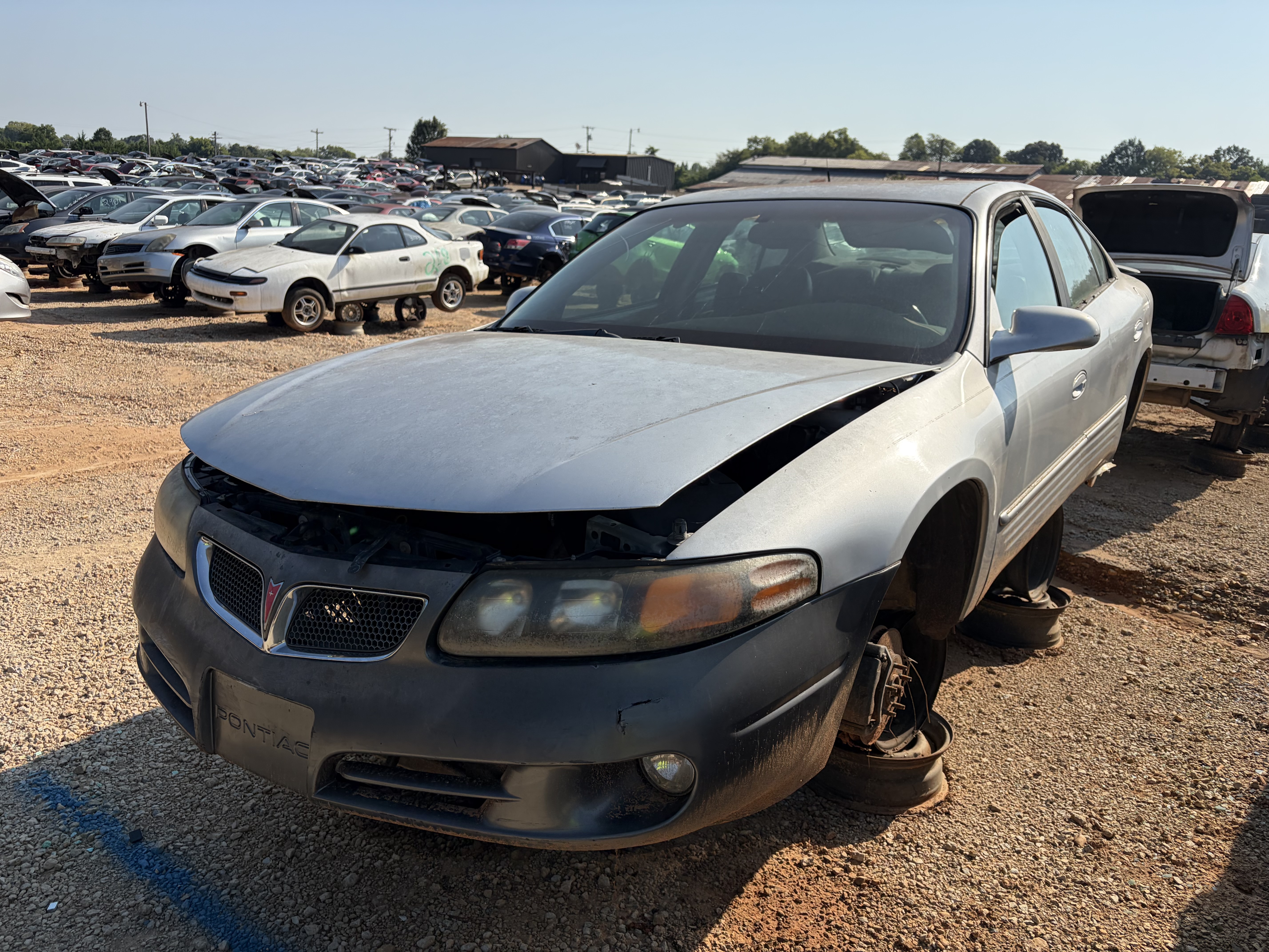 2003 PONTIAC Bonneville