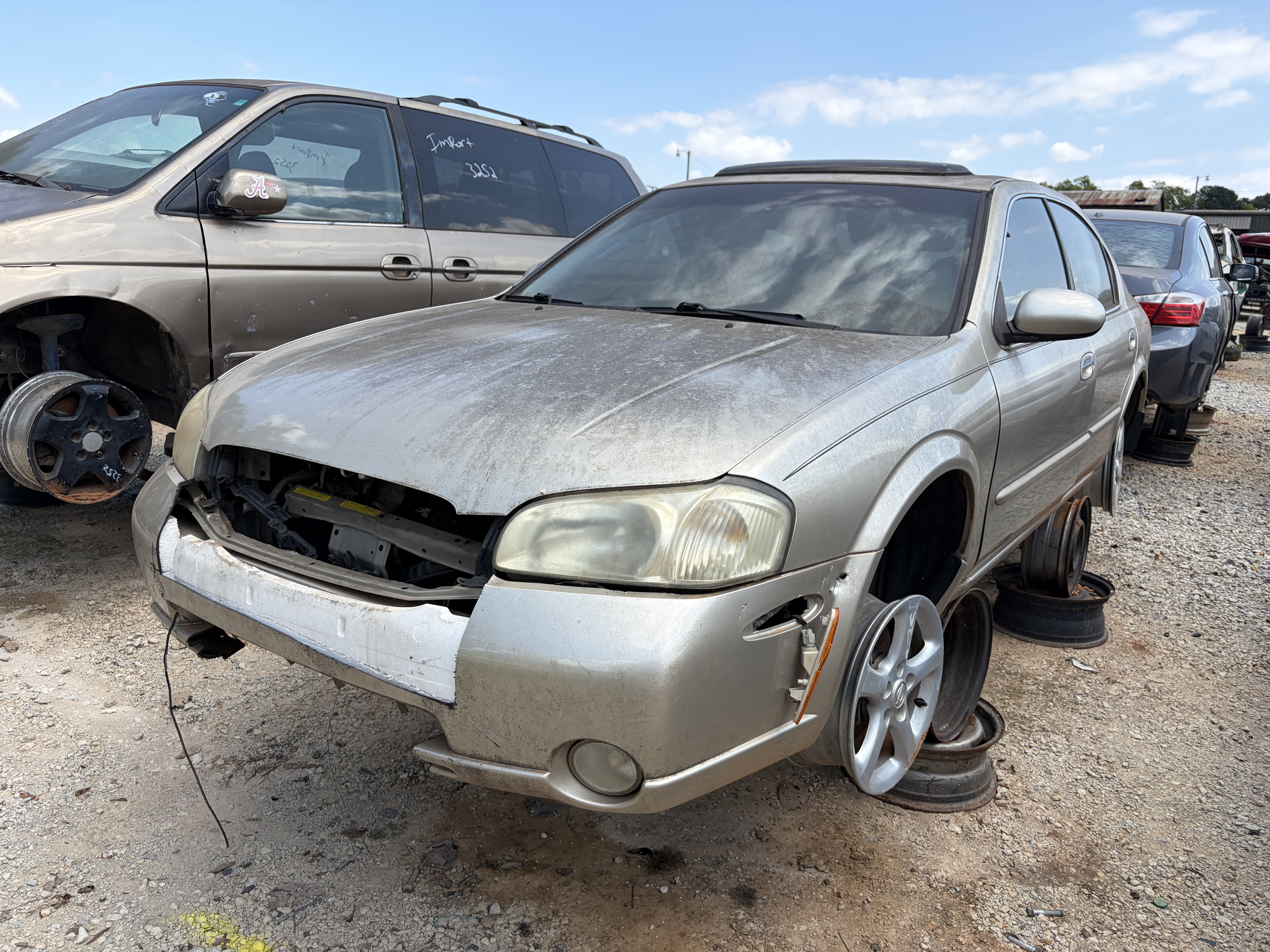 2001 NISSAN Maxima