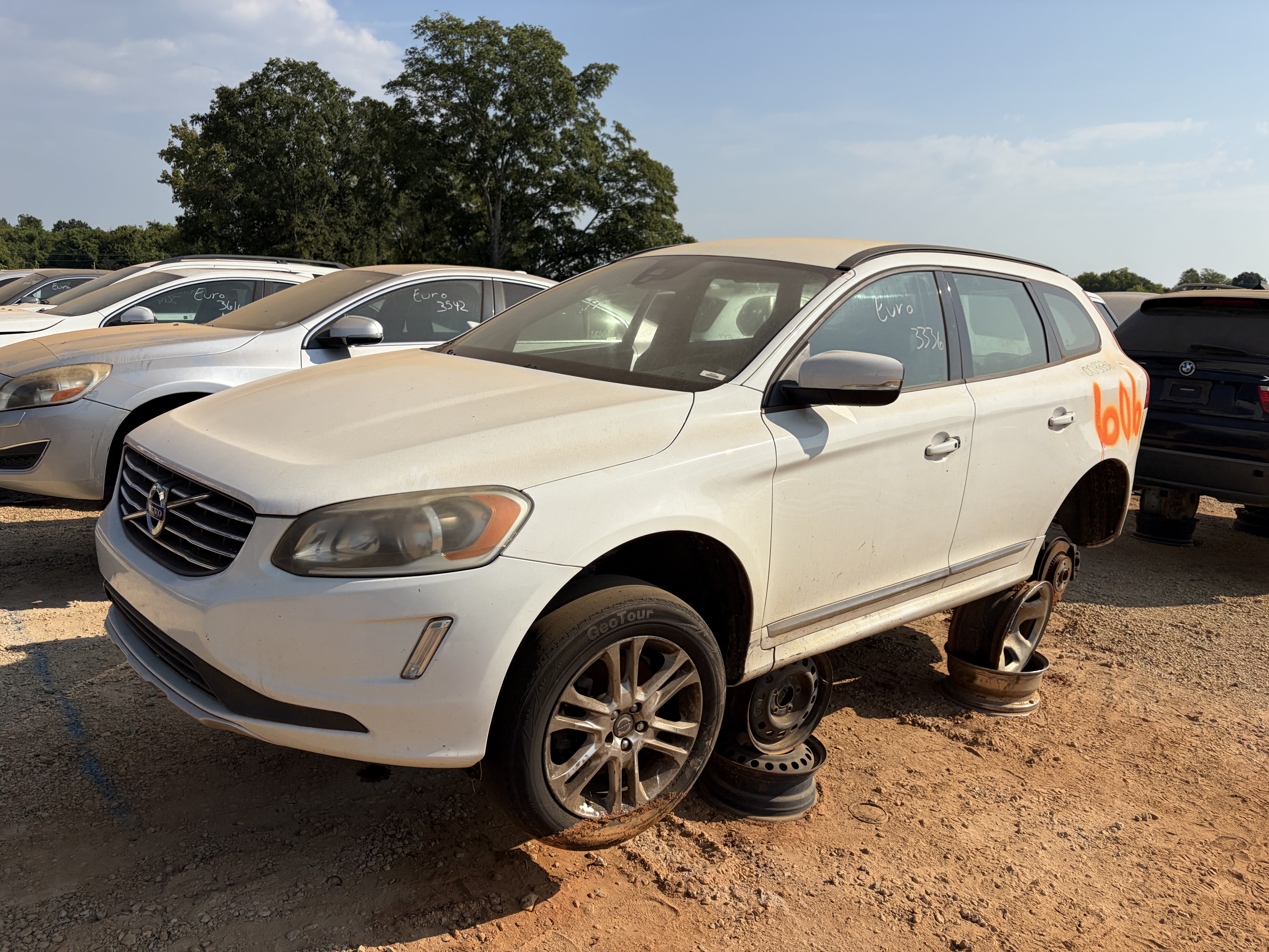 2015 VOLVO Xc60