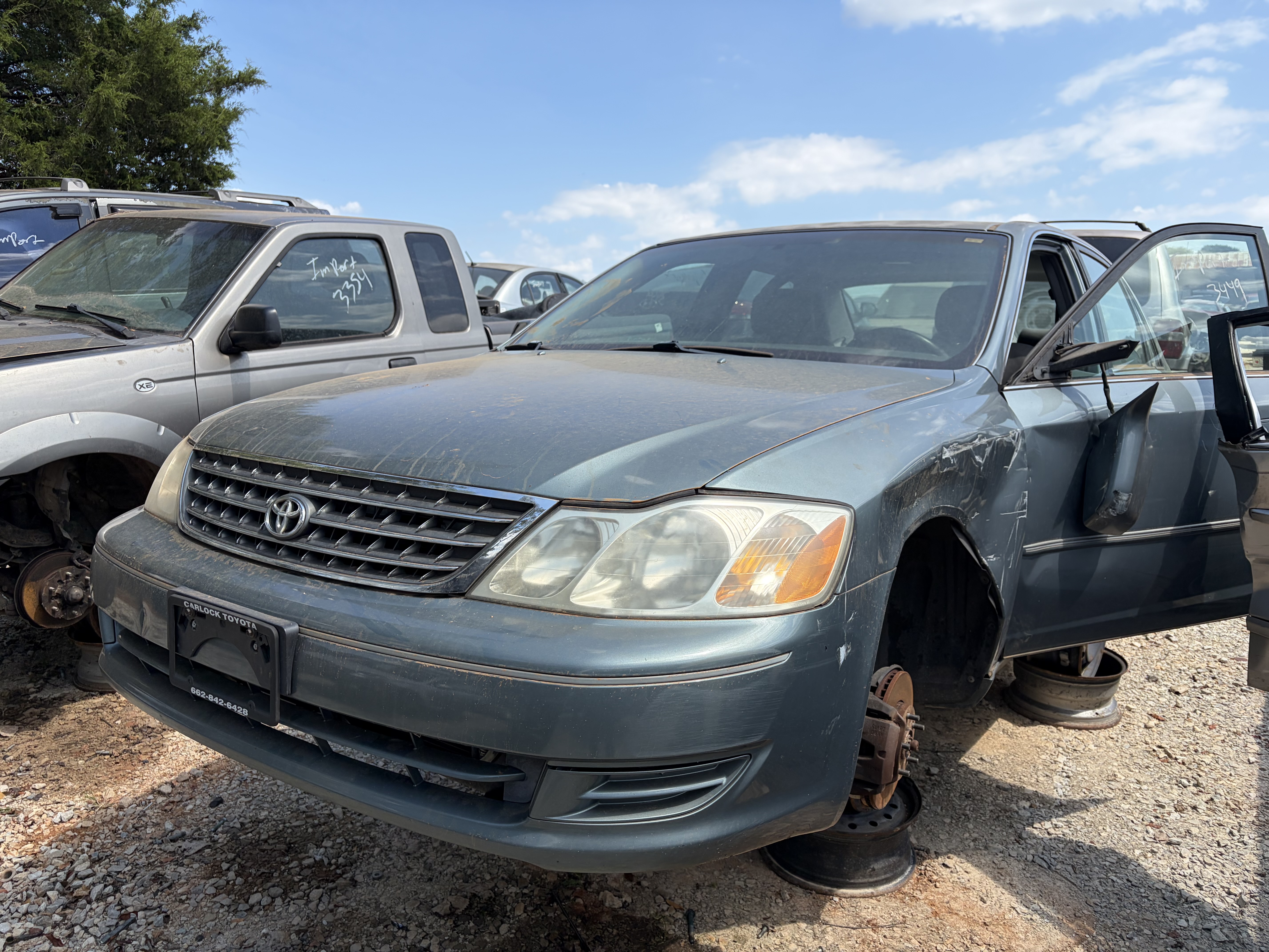 2004 TOYOTA Avalon