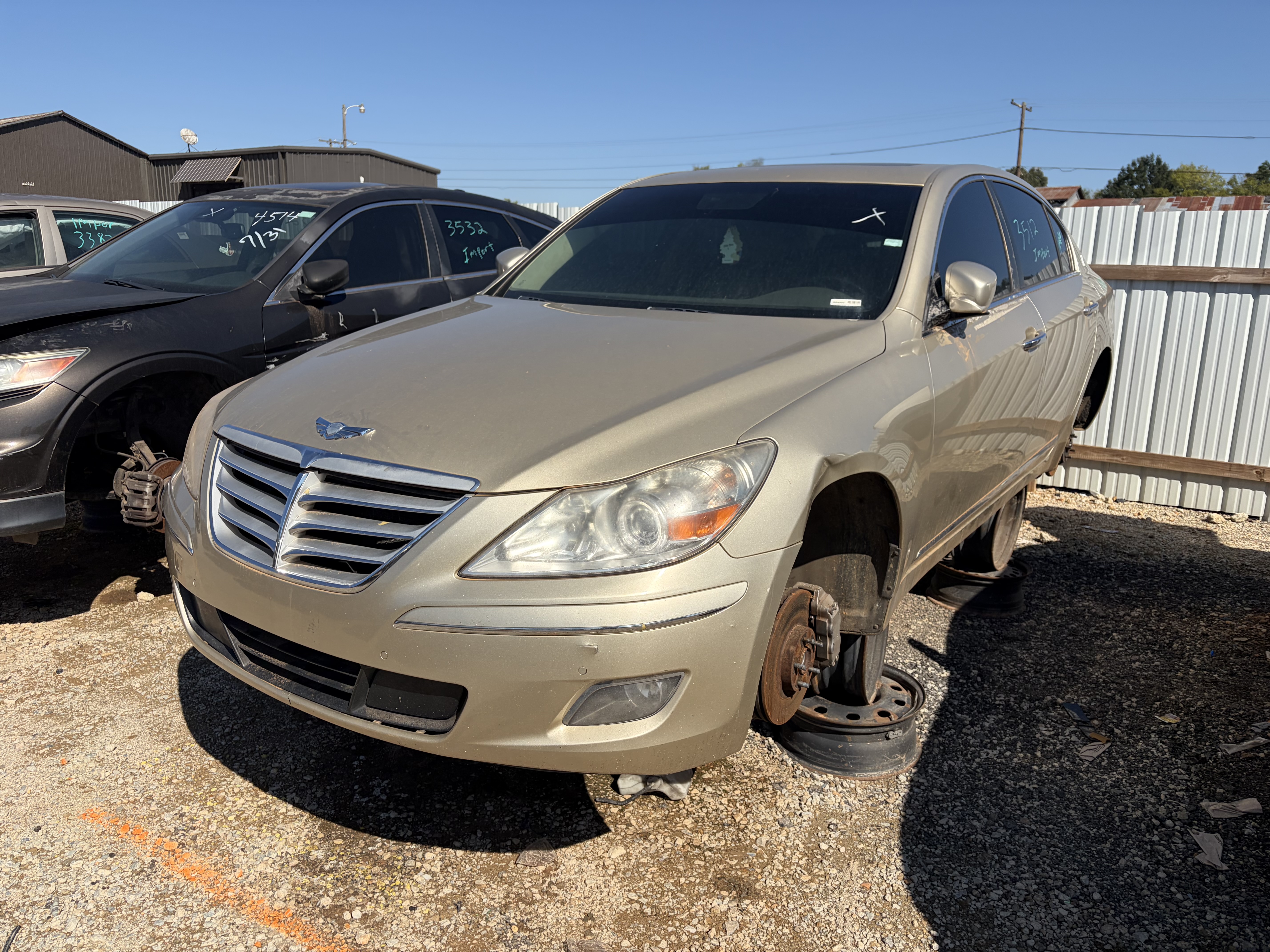 2010 HYUNDAI Genesis