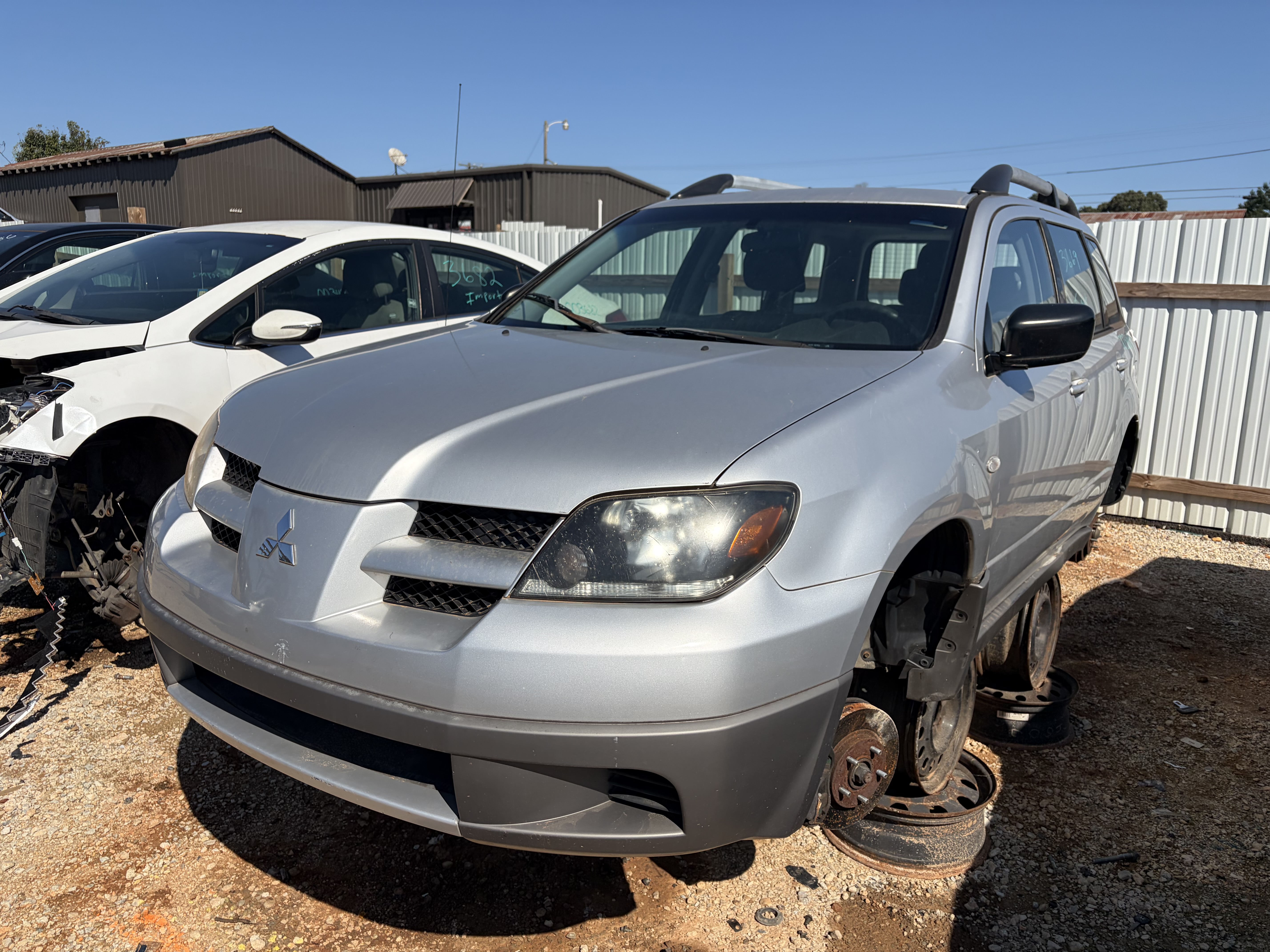 2003 MITSUBISHI Outlander