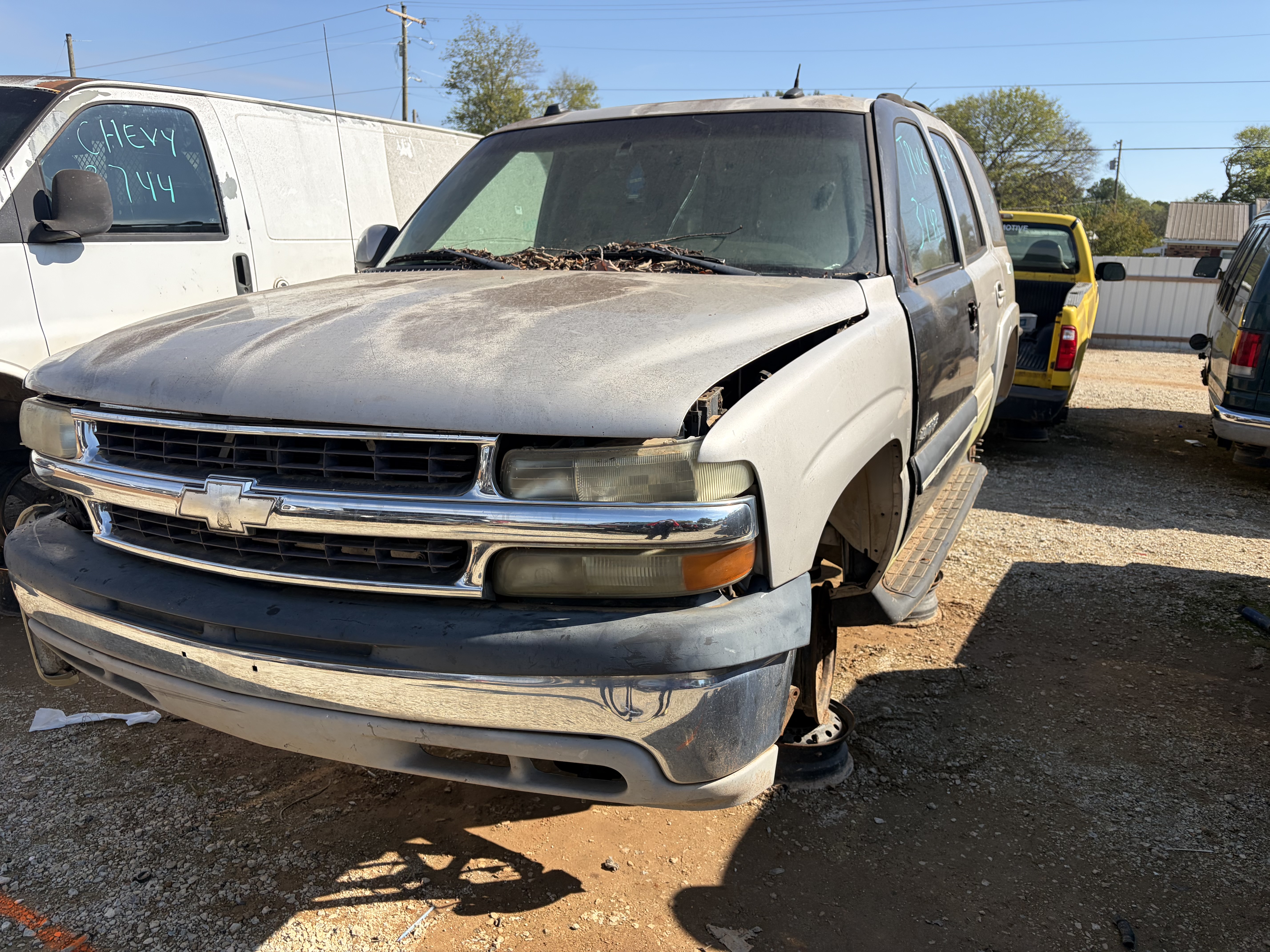 2004 CHEVROLET Tahoe