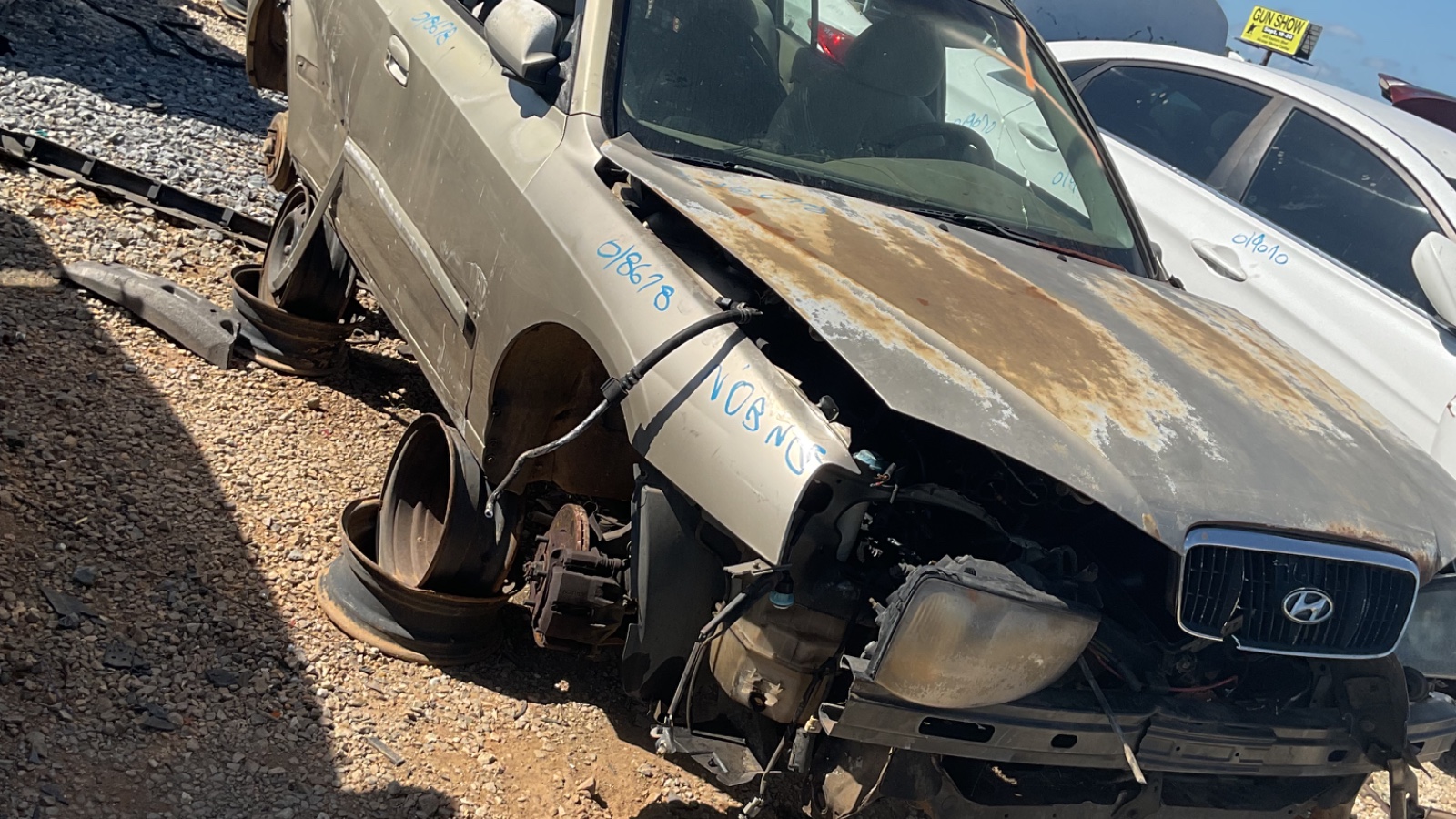 2003 HYUNDAI Elantra