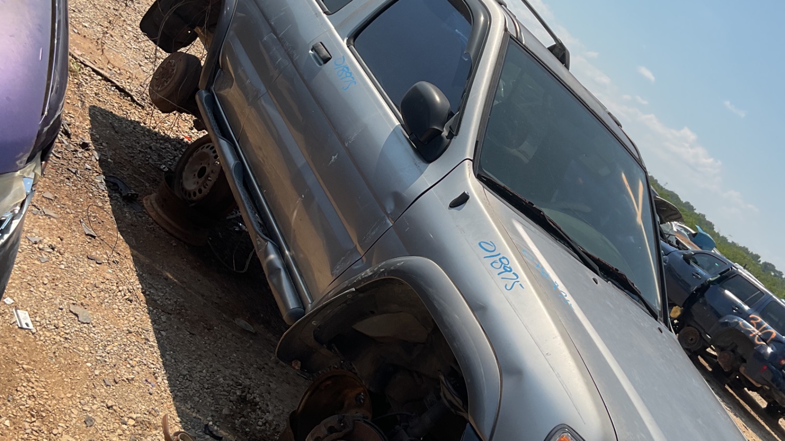 2001 NISSAN Pathfinder