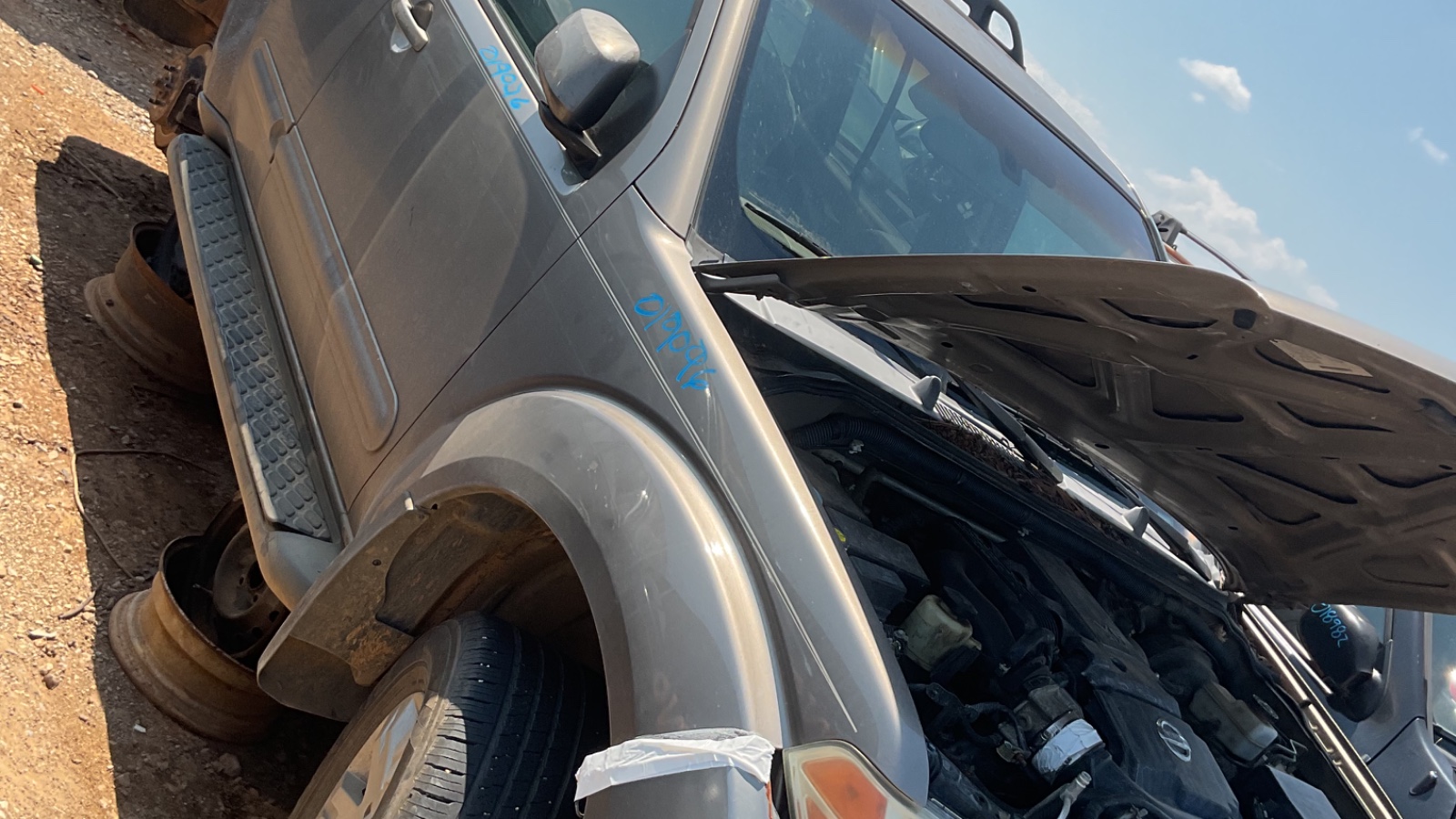 2005 NISSAN Pathfinder