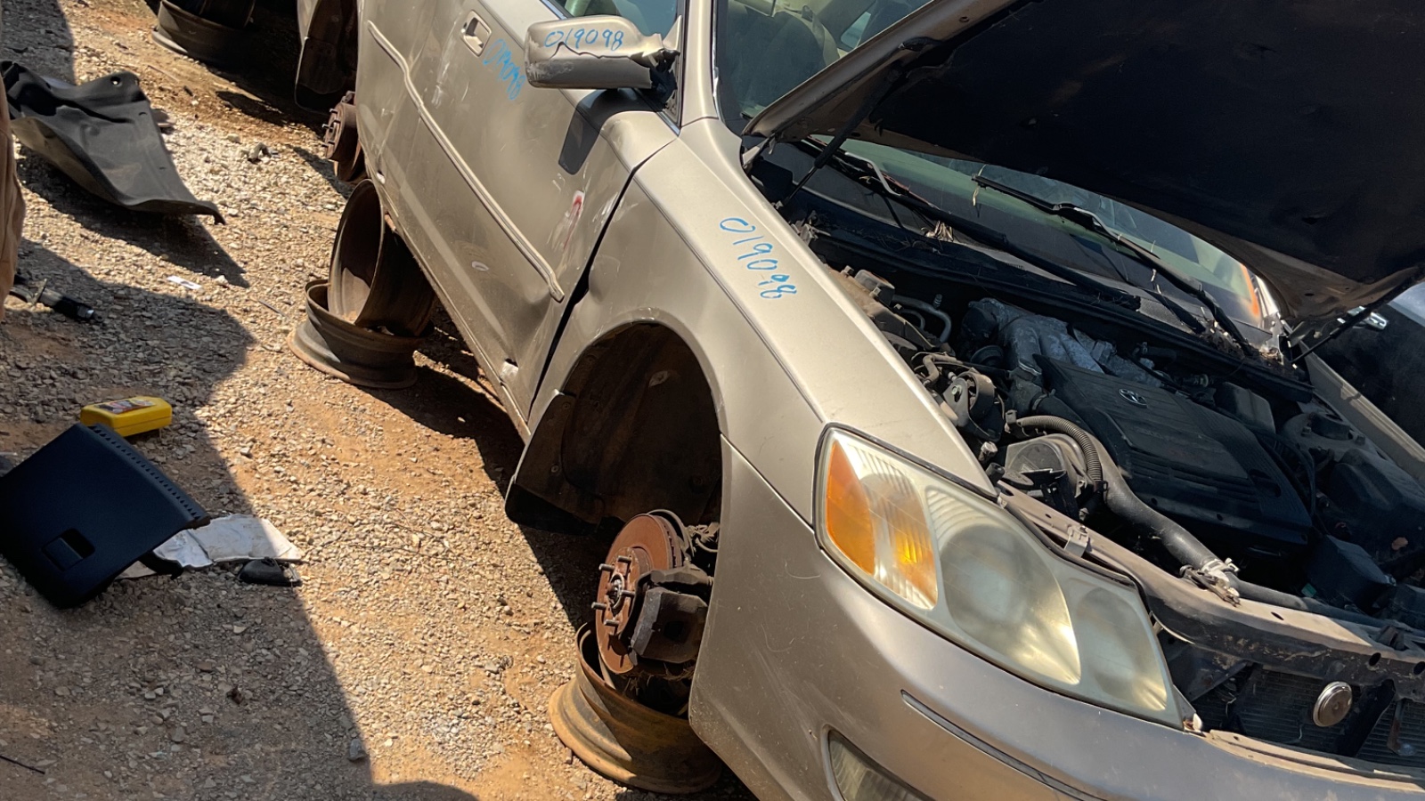 2000 TOYOTA Avalon