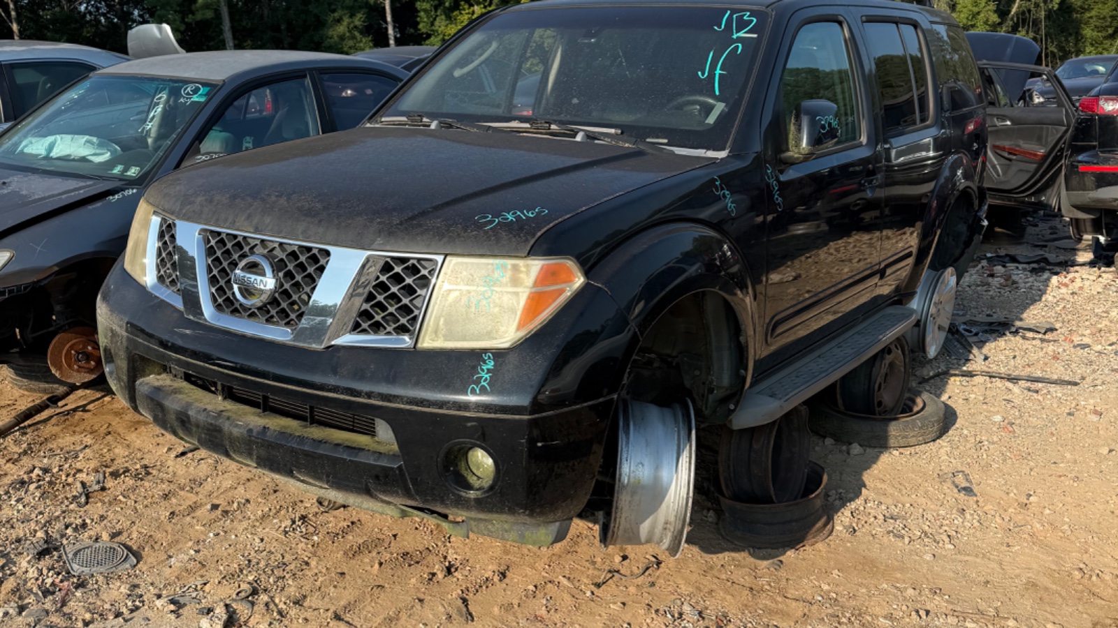 2005 NISSAN Pathfinder