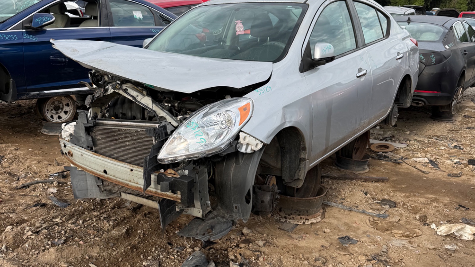 2013 NISSAN Versa