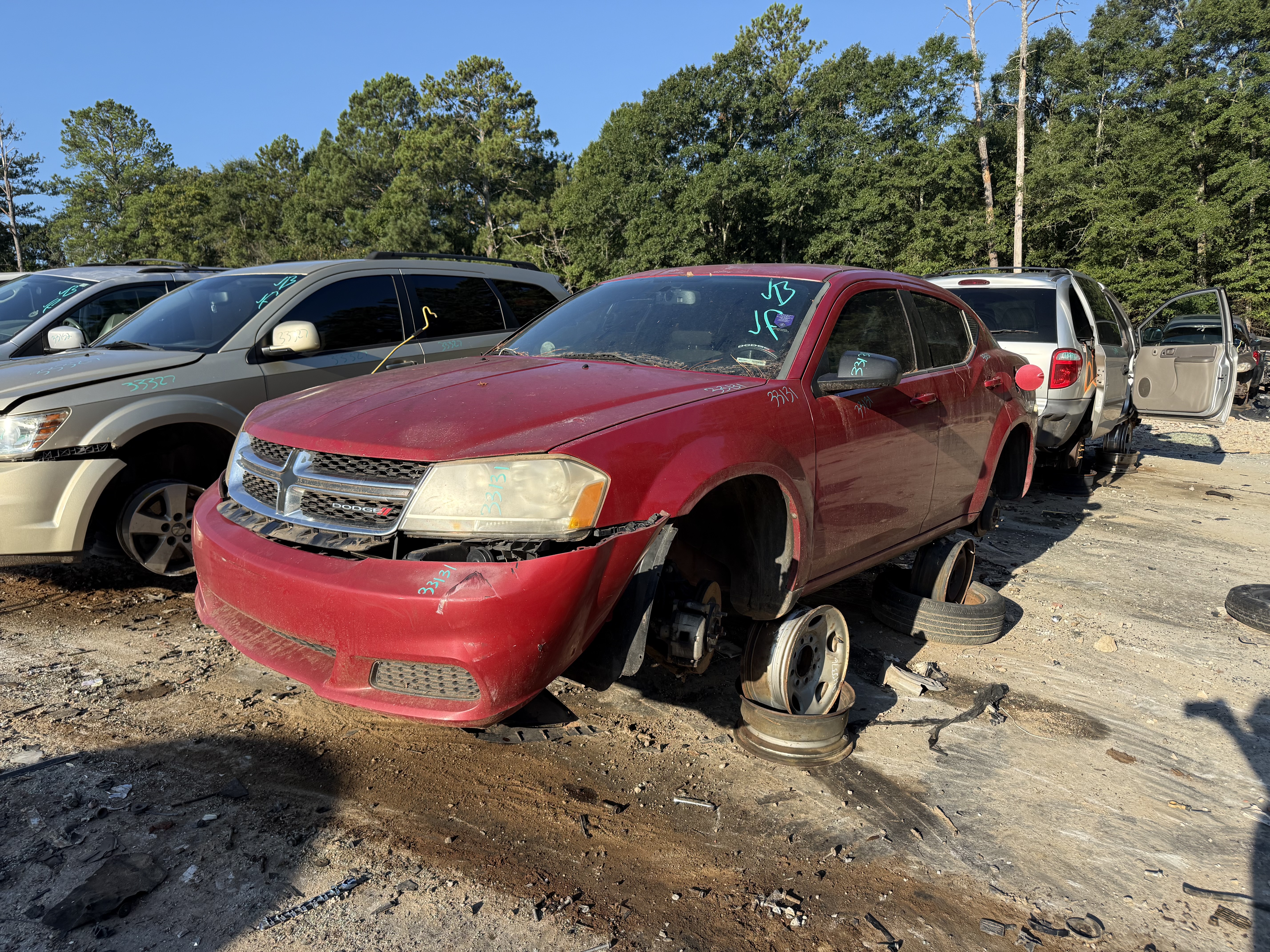 2013 DODGE Avenger