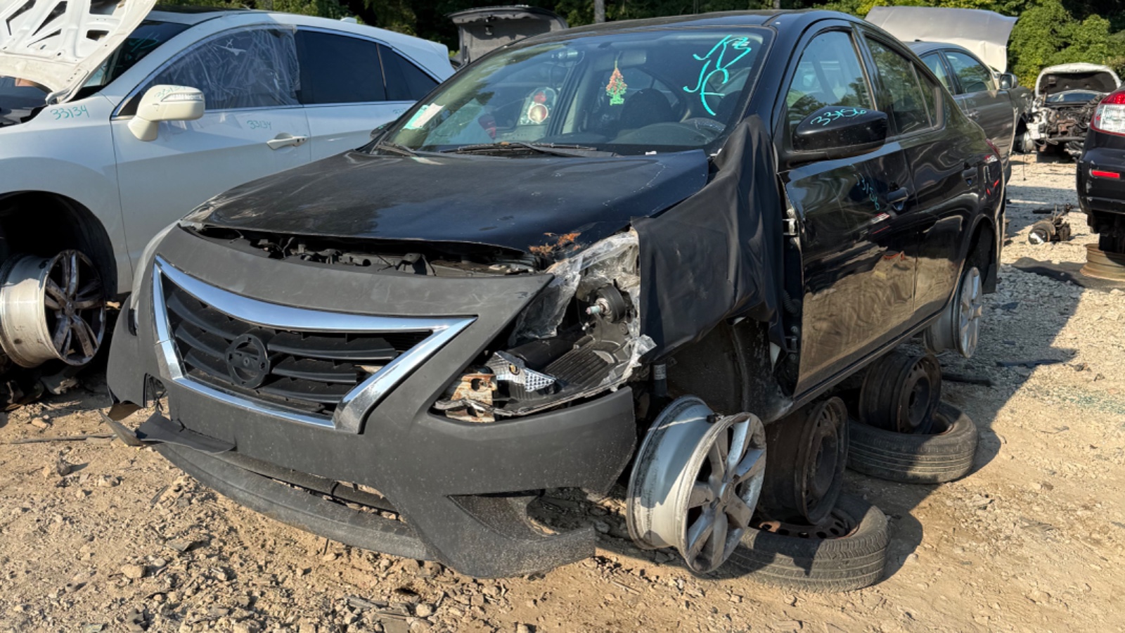 2017 NISSAN Versa