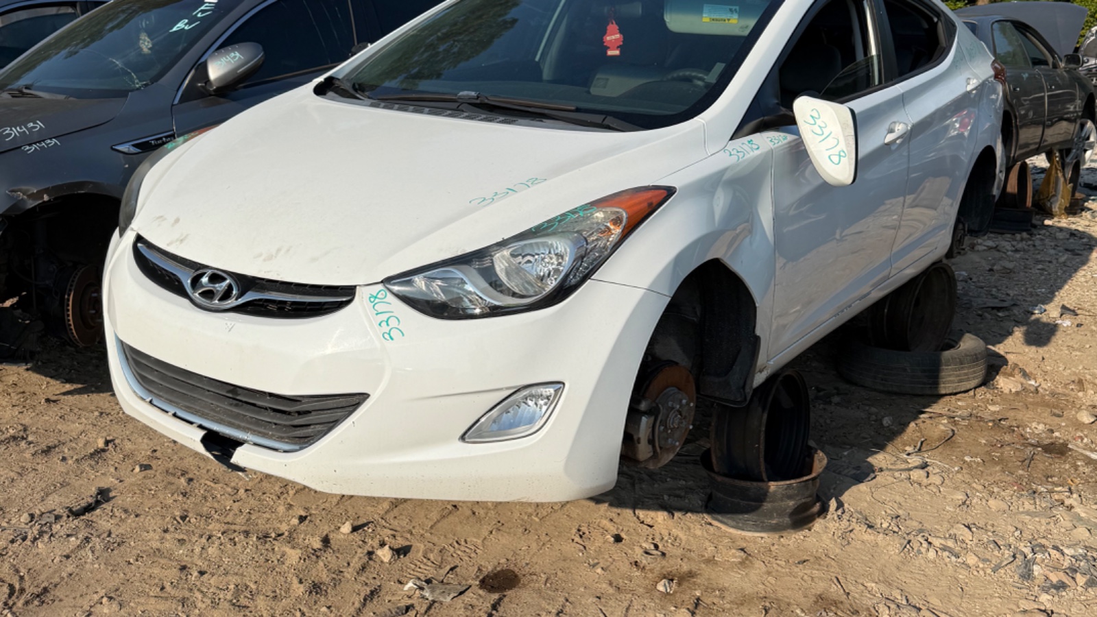 2013 HYUNDAI Elantra