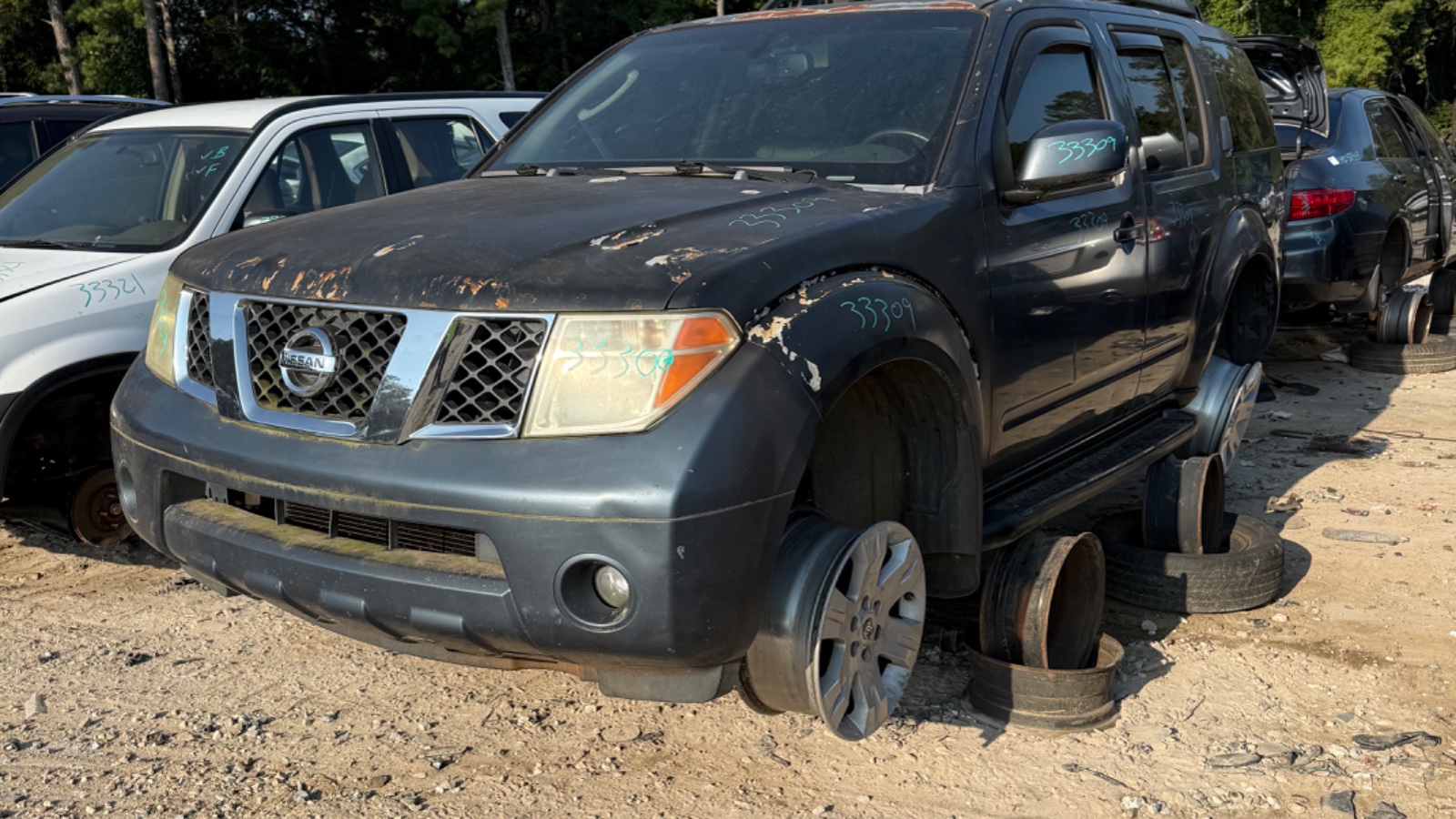 2005 NISSAN Pathfinder