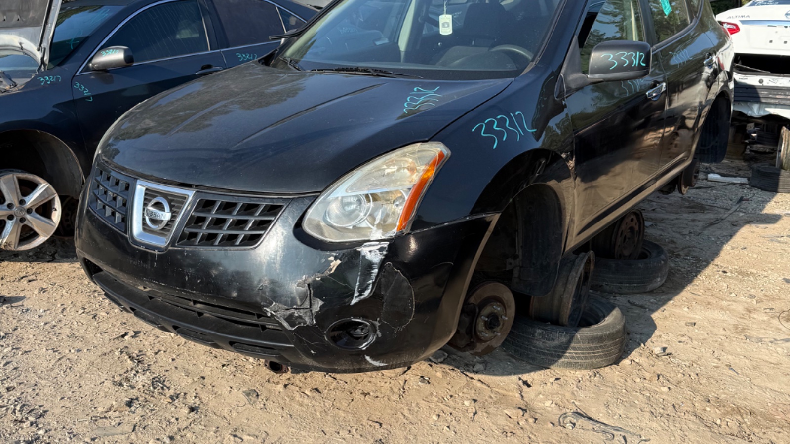 2010 NISSAN Rogue